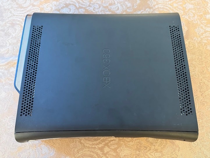 Microsoft Xbox 360 Black Console 120GB, Power Cord, 30′ HDMI Cable TESTED WORKS