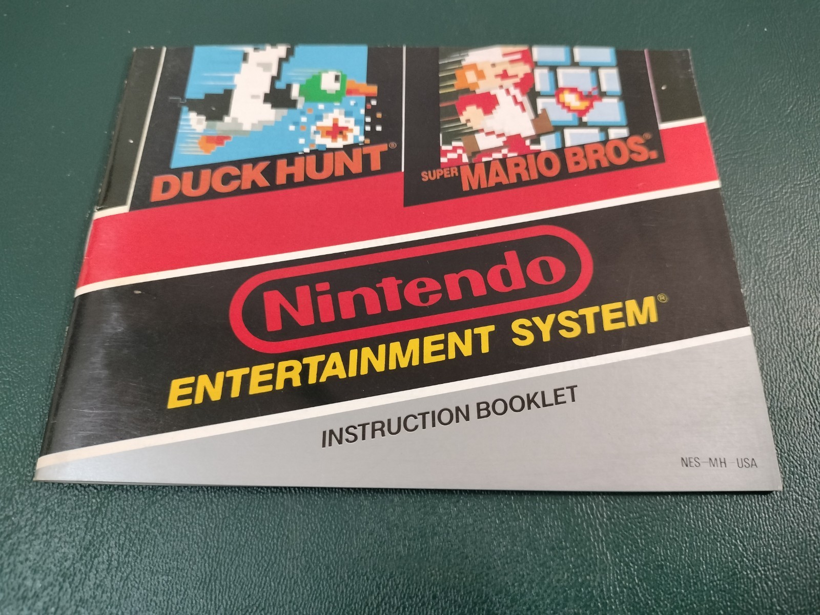 Nintendo NES Action Set Console Complete In Box NES-001 CIB Tested 1985 Orange