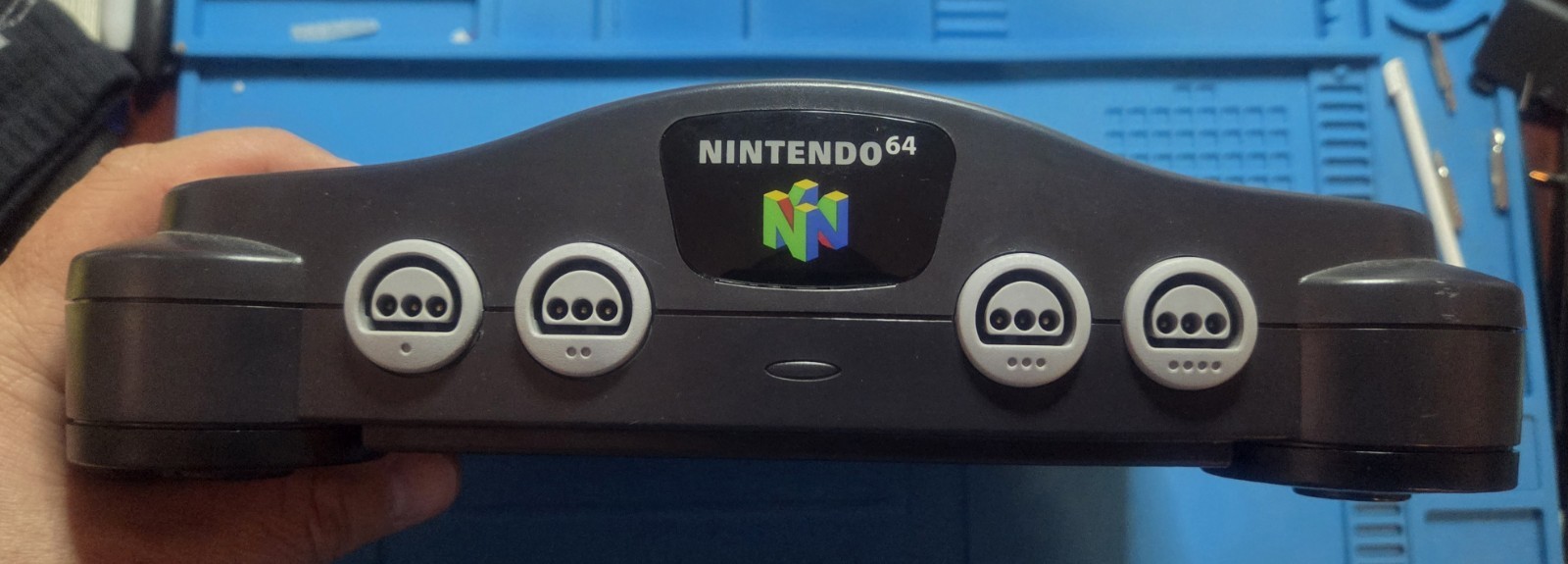Nintendo 64 NUS-001(USA) Gray/Black NTSC-U/C Console with Controller, Cables
