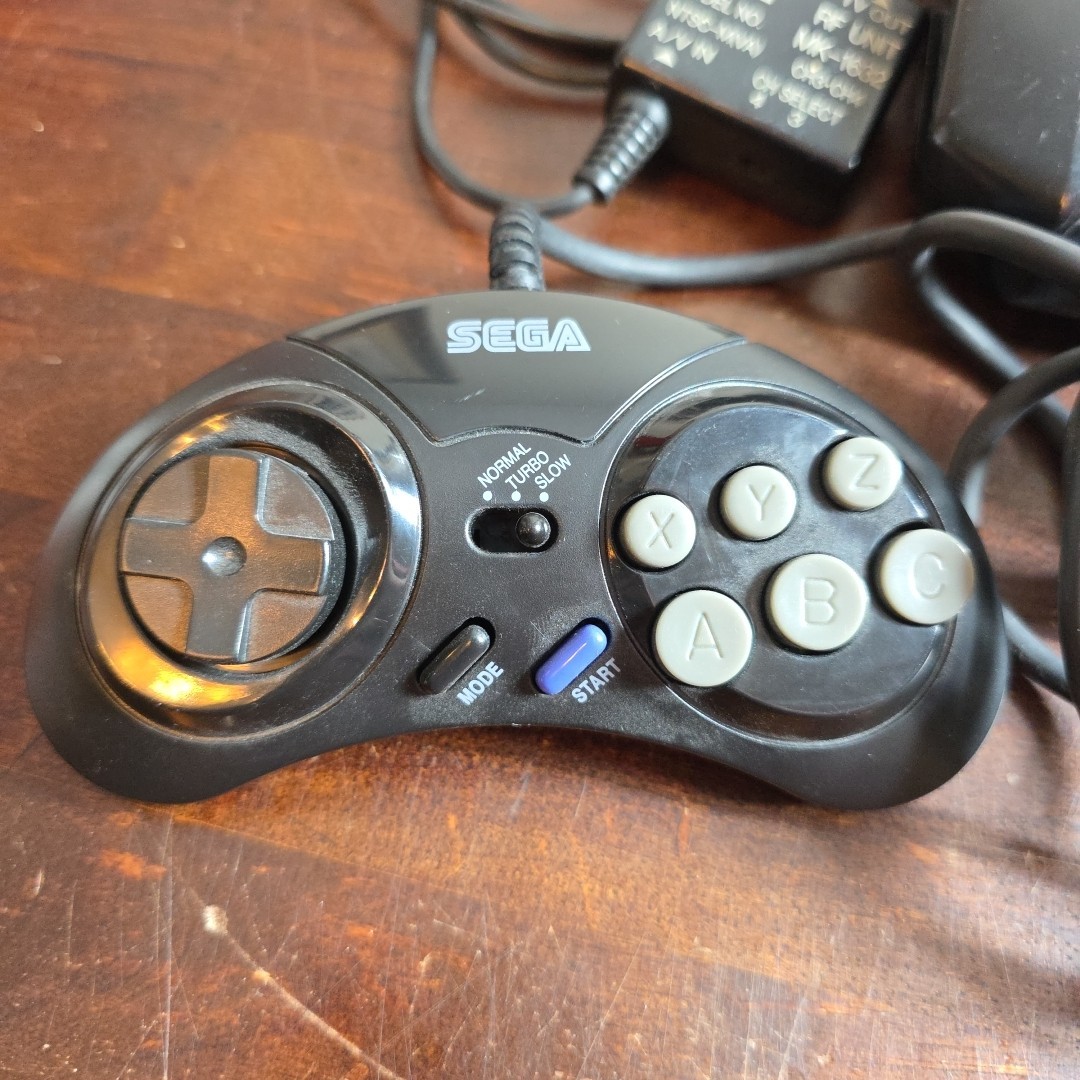 Sega Genesis Model 2 Console w 2 OEM Controllers RF Cord No Power Cord UNTested