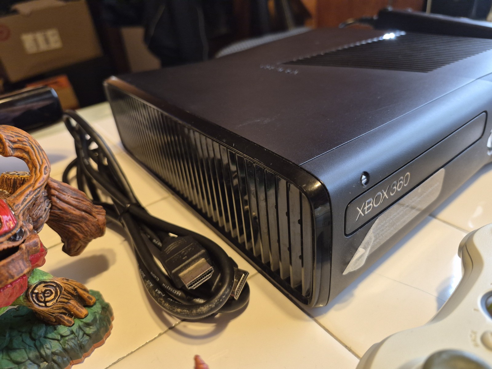 xbox 360 S console 250gb model#1439.. games,2 controllers,all cords,kinect+more