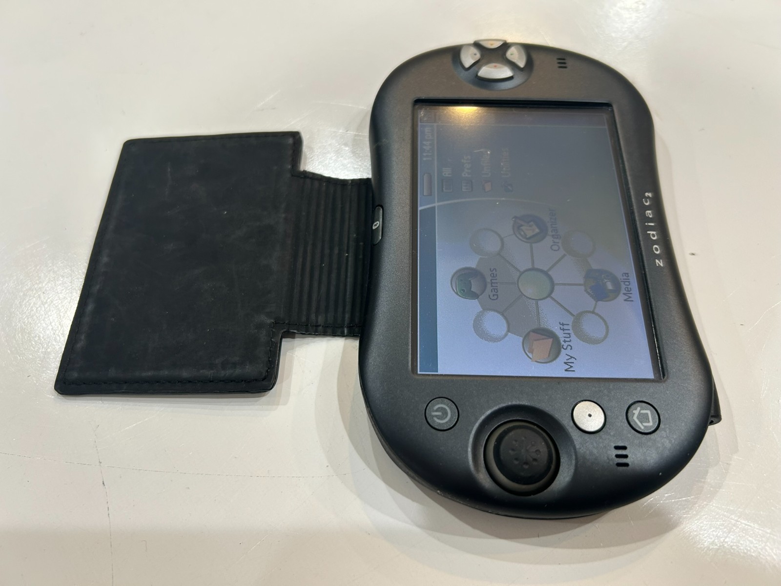 Tapwave Zodiac 2 w OEM AC Adapter and New Hard Metal Carrying Case + Earbuds #2