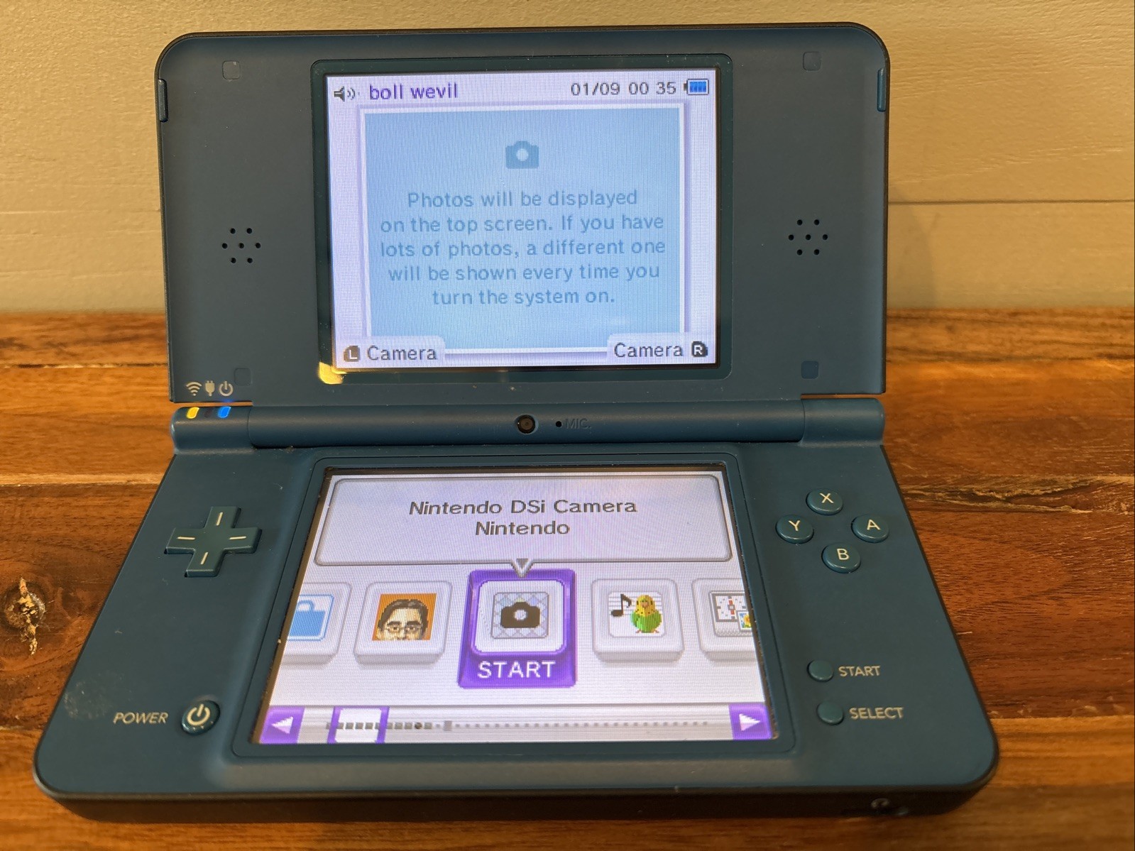 Nintendo DSi XL Handheld Game Console Only UTL-001 Blue