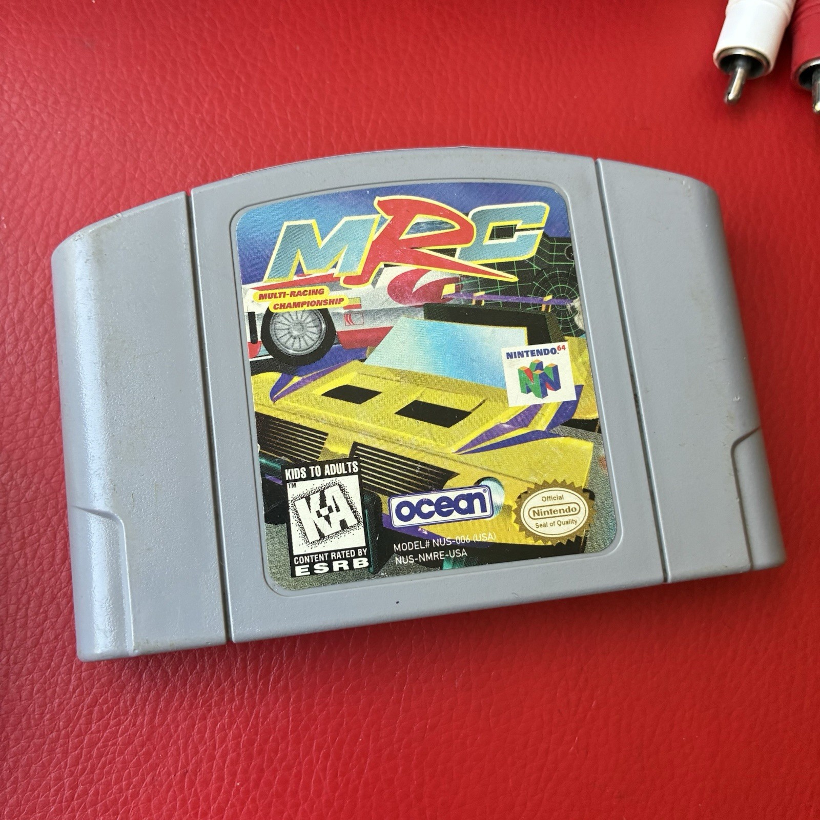 Funtastic Grape Nintendo 64 (N64) Console (Region Free) Bundle Lot w/ Game