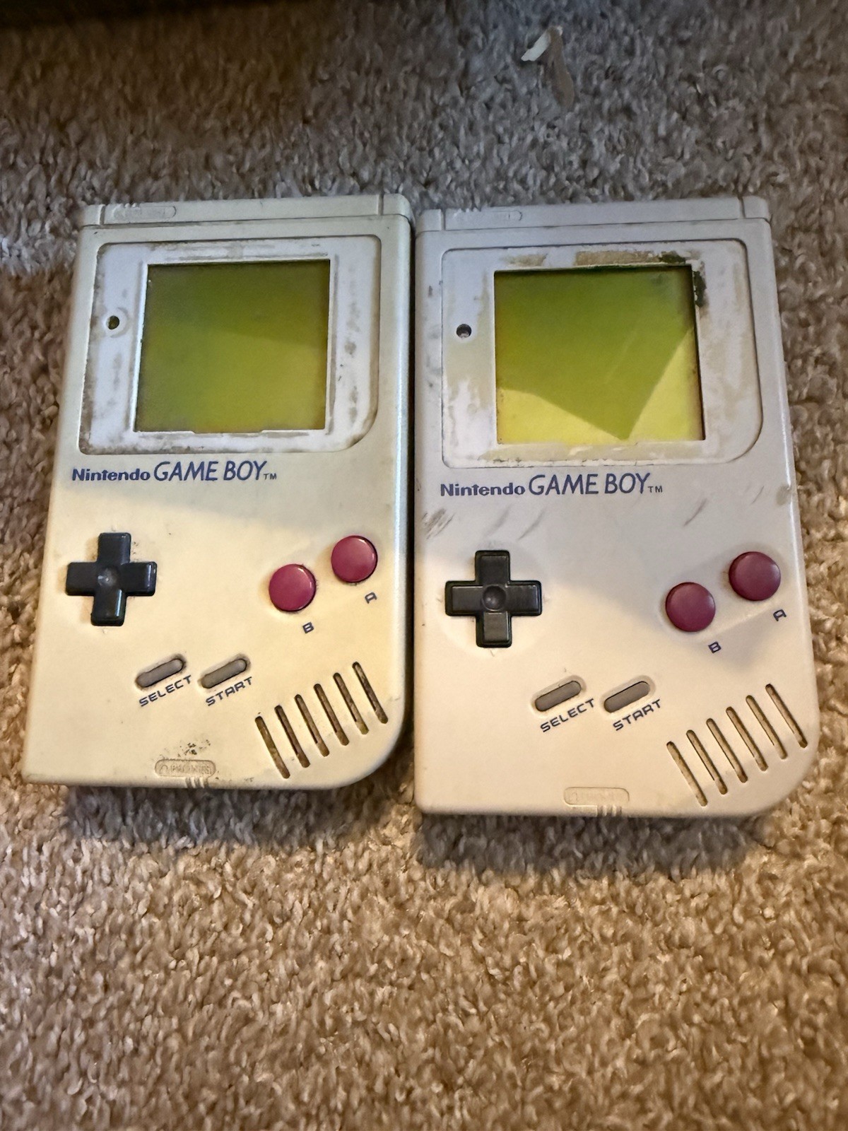 Nintendo Game Boy DMG-01 Lot of 2 Parts Repair Manual Cases OEM 1989