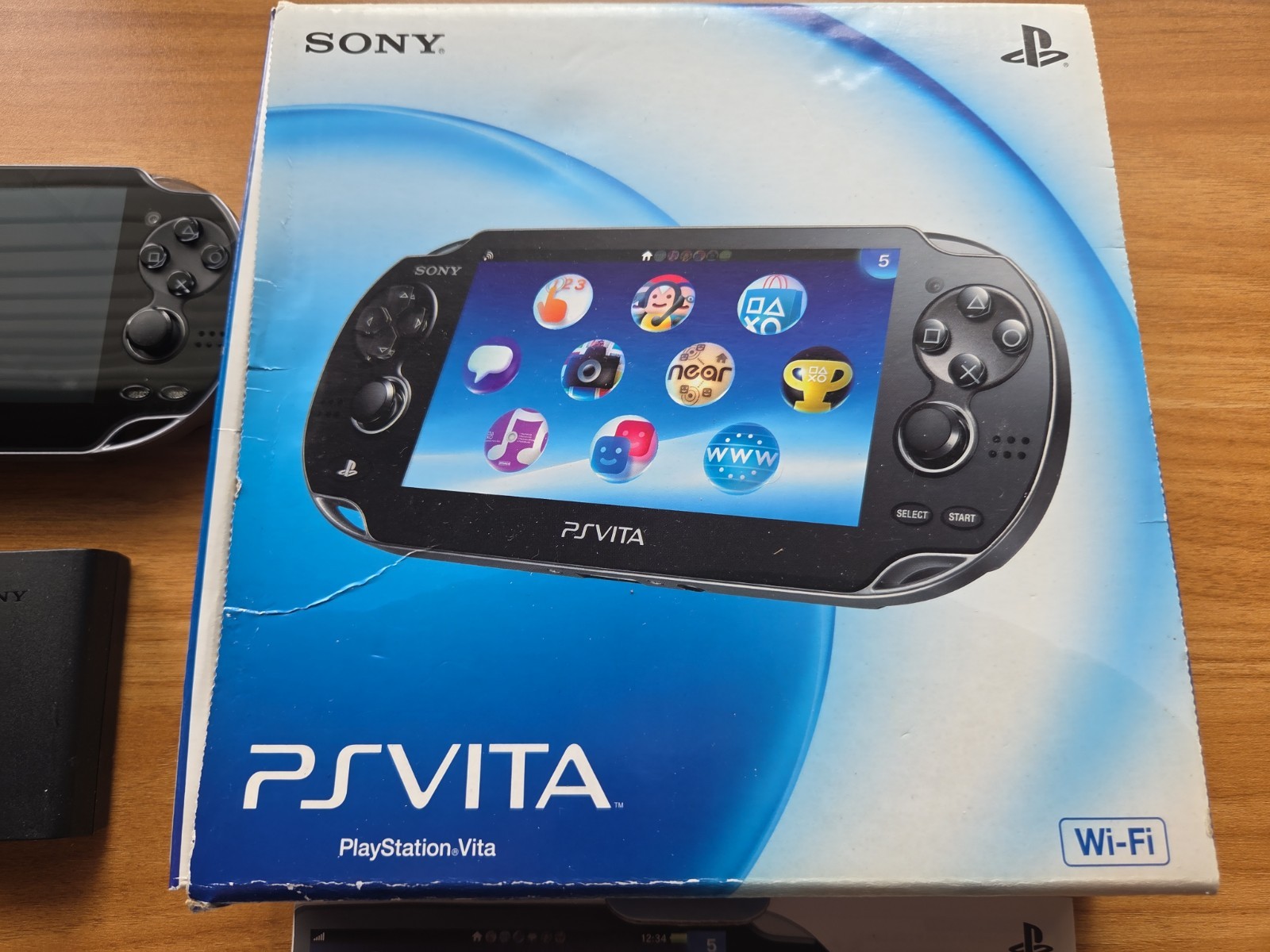 Sony Ps Vita PCH-1000 black Crystal Model Console & Charger CIB TESTED