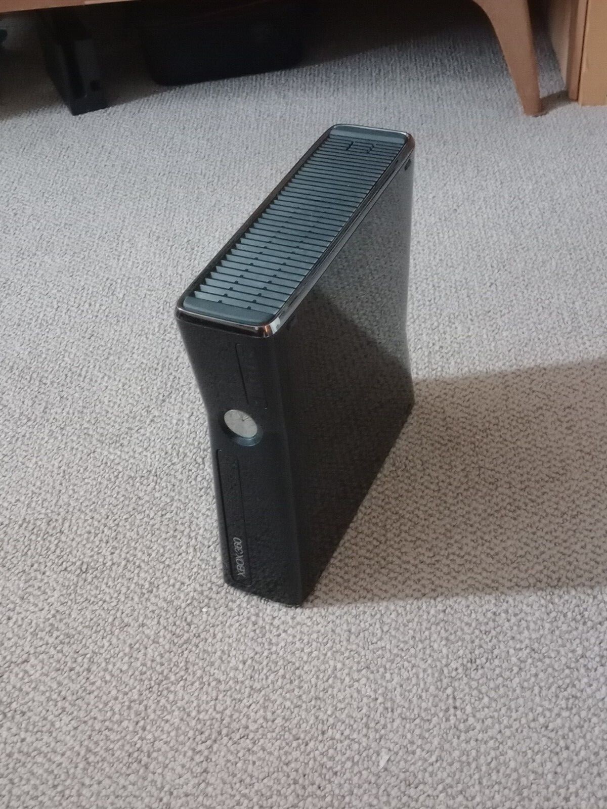 Xbox 360 bundle, 11 games three controllers +.