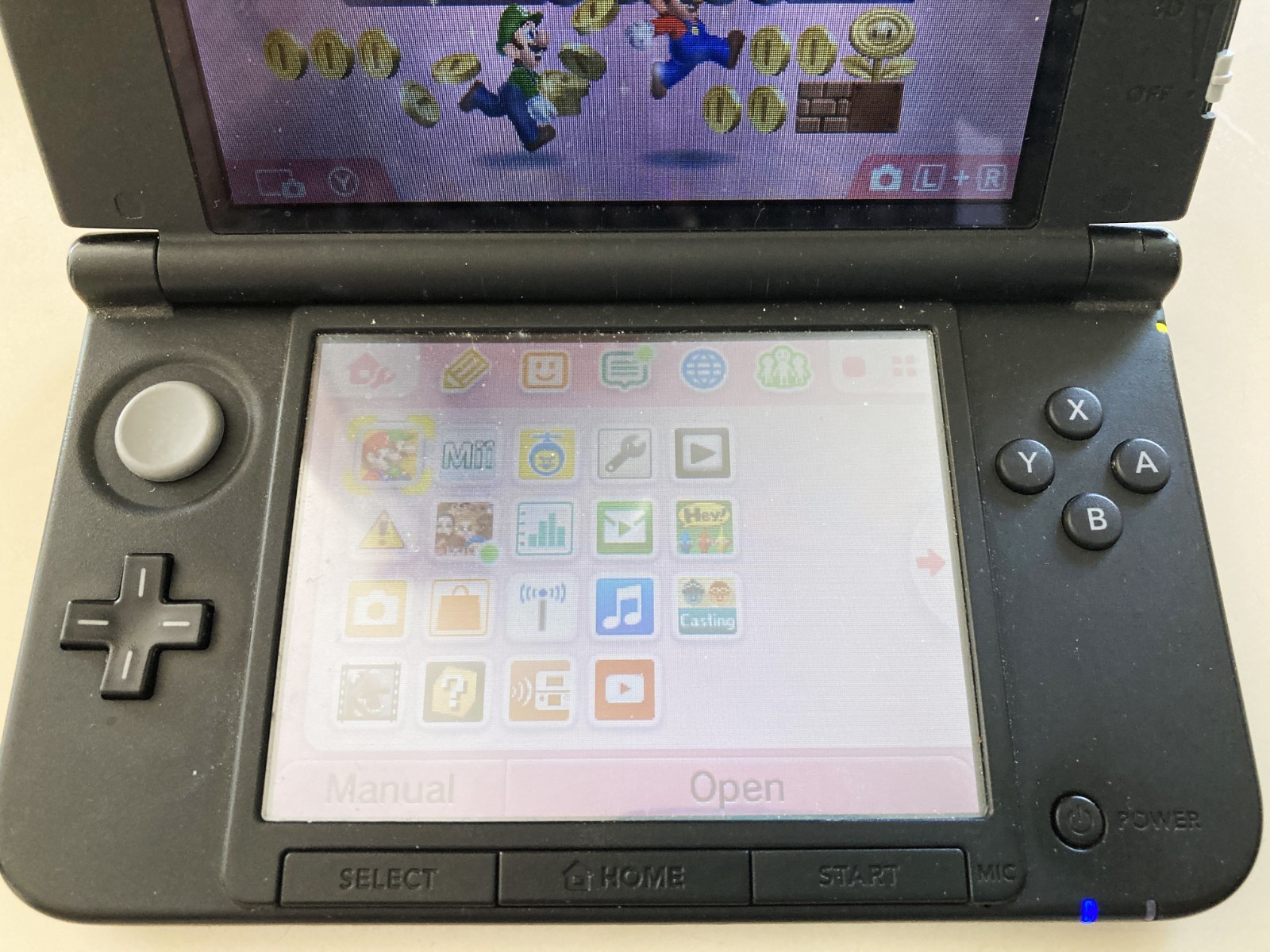 Nintendo 3DS XL With Charger – Manual – Stylus and 2 games – Tested Works