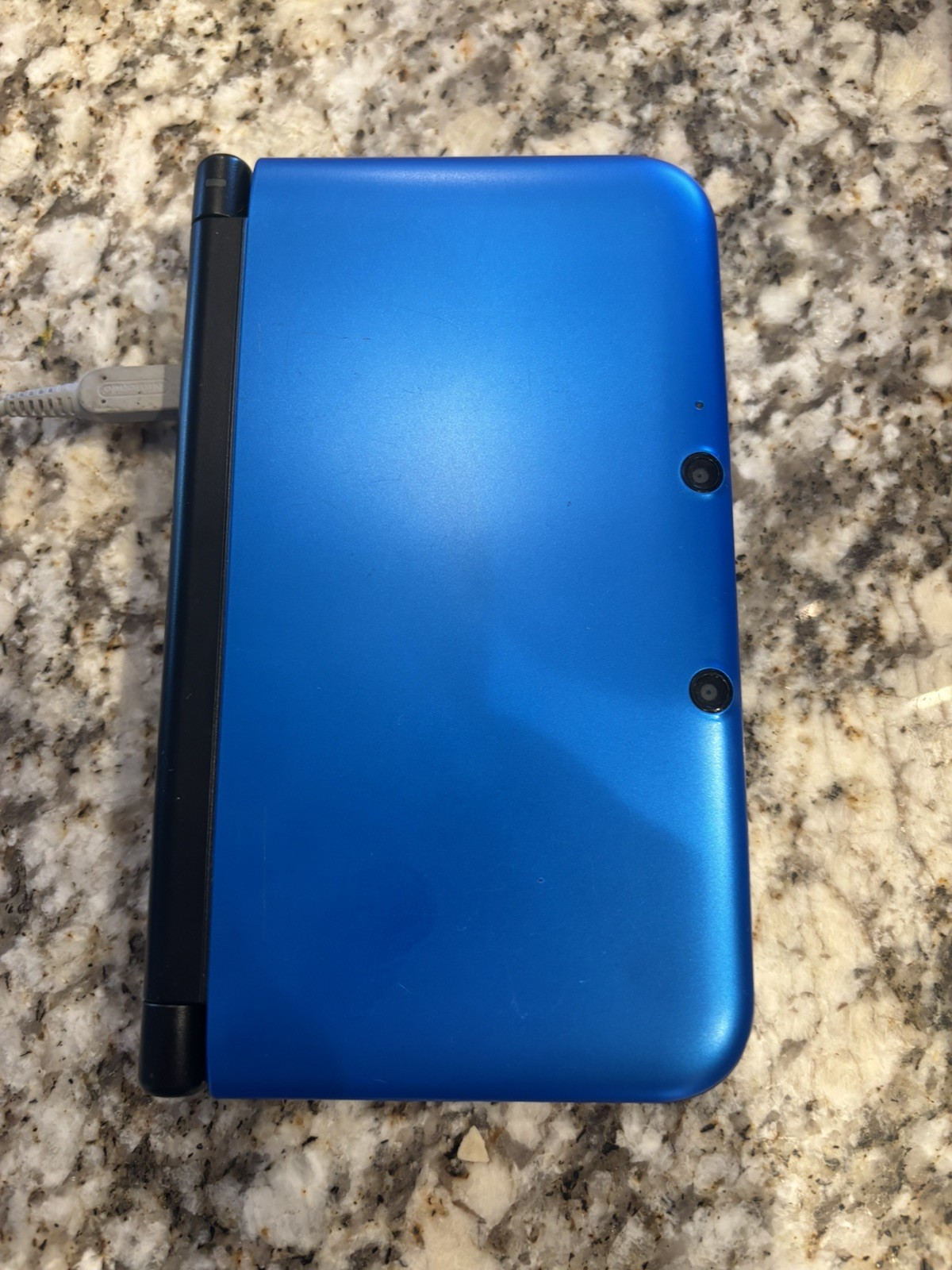 Nintendo 3DS XL Blue/Black Handheld Console 4GB Wi-Fi NTSC-U/C SPR-001 Bundle
