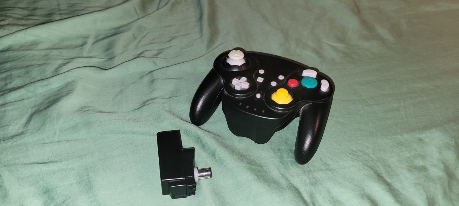 Nintendo GameCube Purple Console Bundle w/ Controller, Cables & Power Adapter