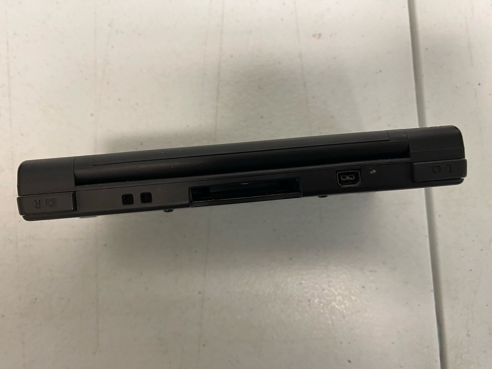 Nintendo DSi Handheld Console TWL-001 2008 Black w/7 Games – No Adaptor