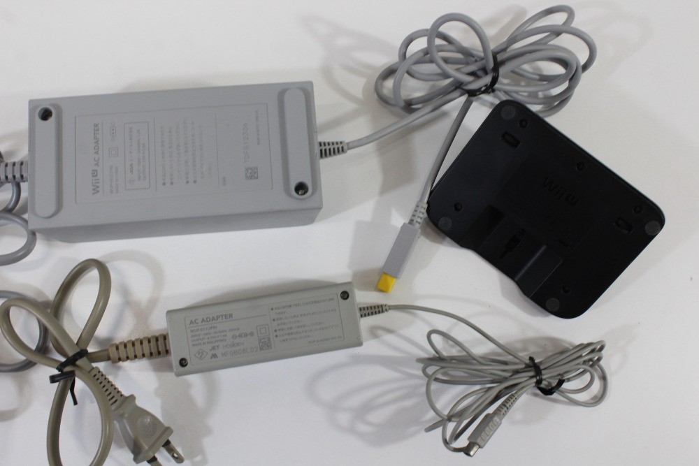 Nintendo Wii U Black Console 32GB AC Gamepad Stand Charger NTSC-J Japan TESTED 2