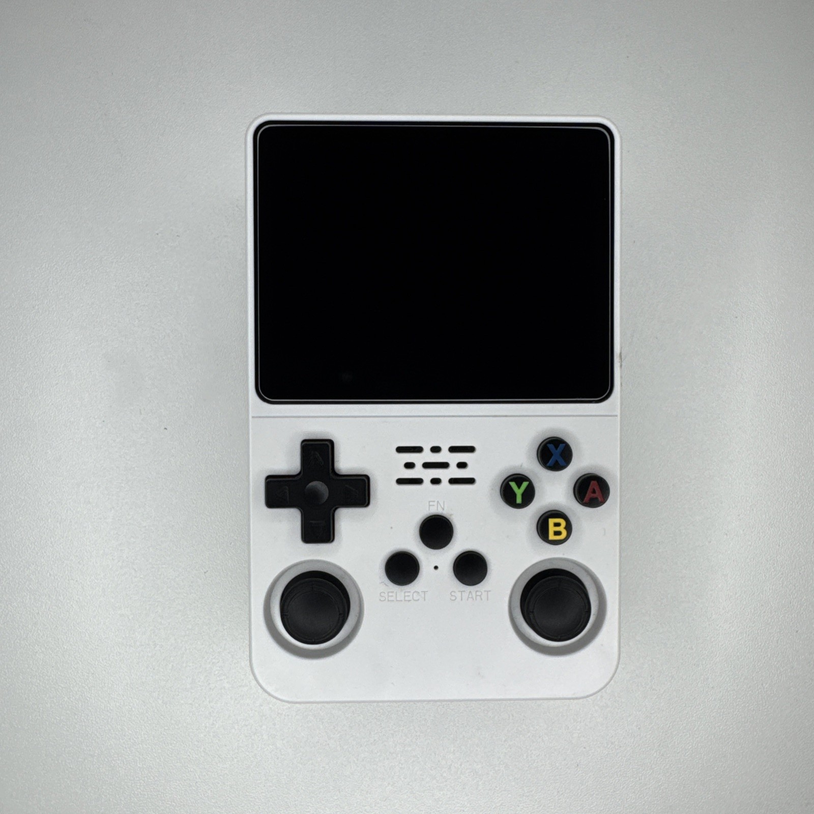 R36S Retro Handheld Game Console 64GB 3500+ Games Portable Gaming System