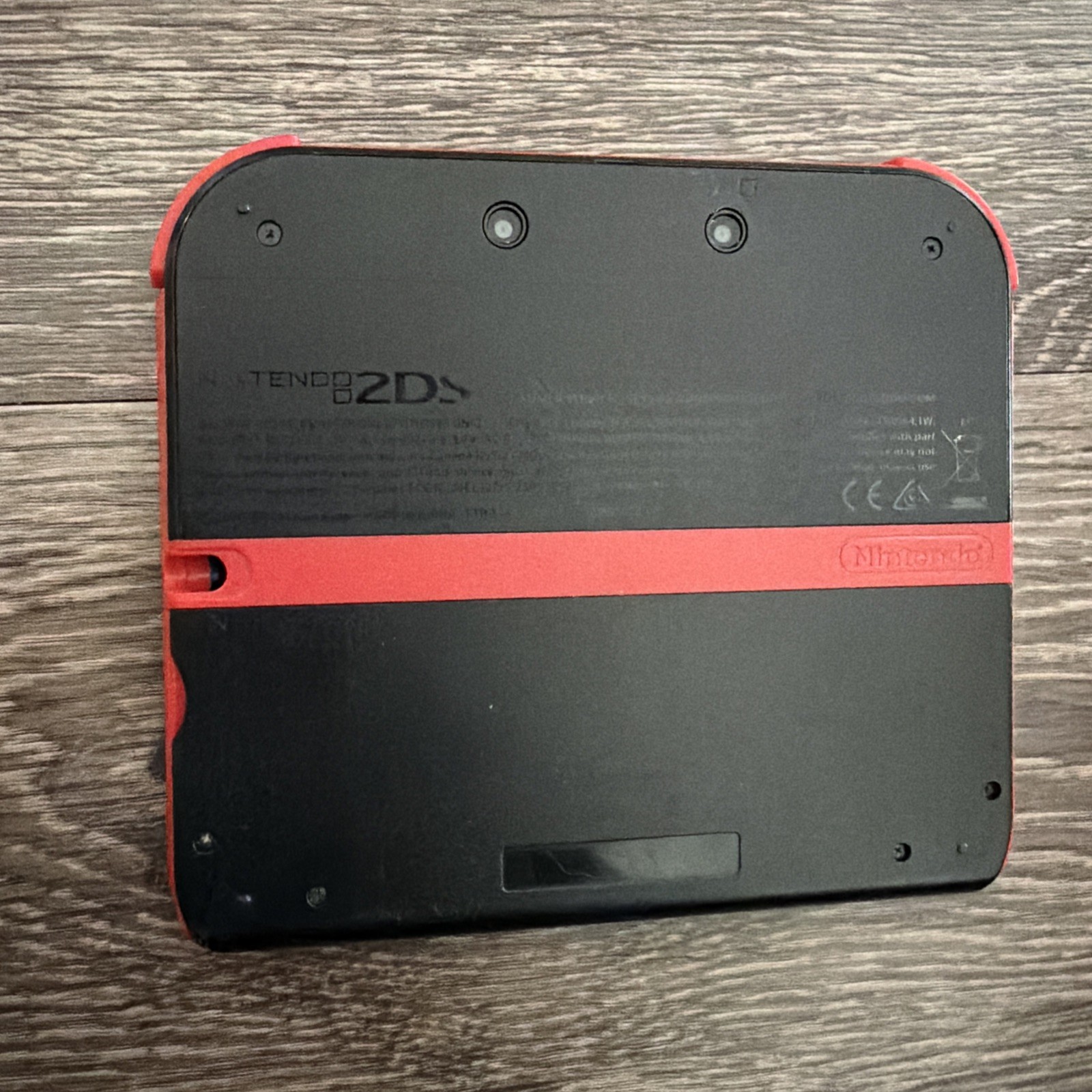 Nintendo 2DS Launch Edition Crimson Red Handheld System + 2 Games + Charger