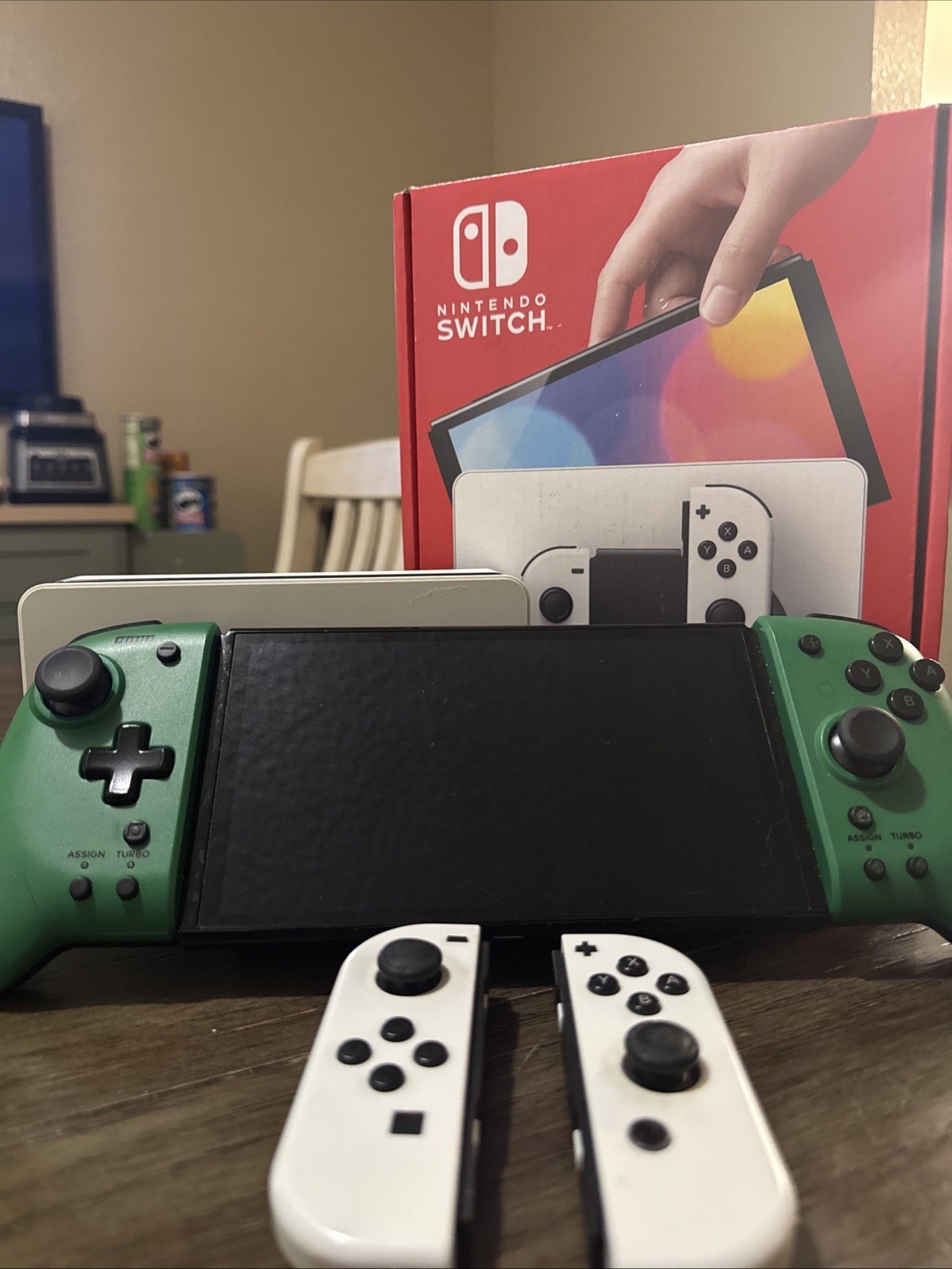 Nintendo Switch OLED Model HEG-001 – 64GB – White W/ Accessories
