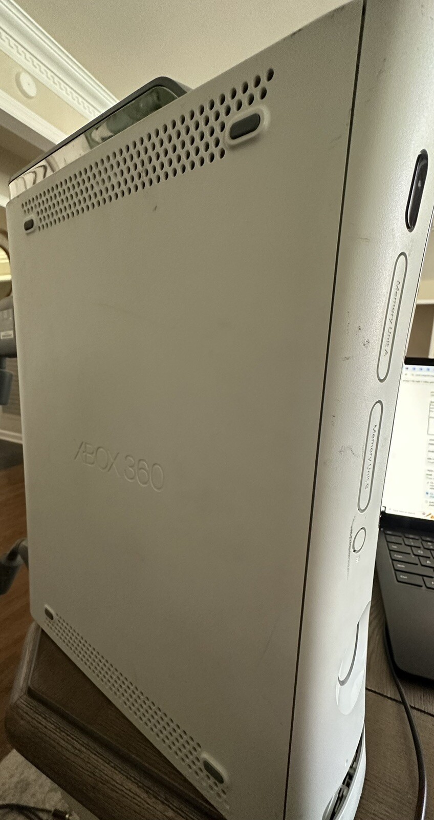 XBox 360 Core Matte White Game Console Gaming System and wireless controlers