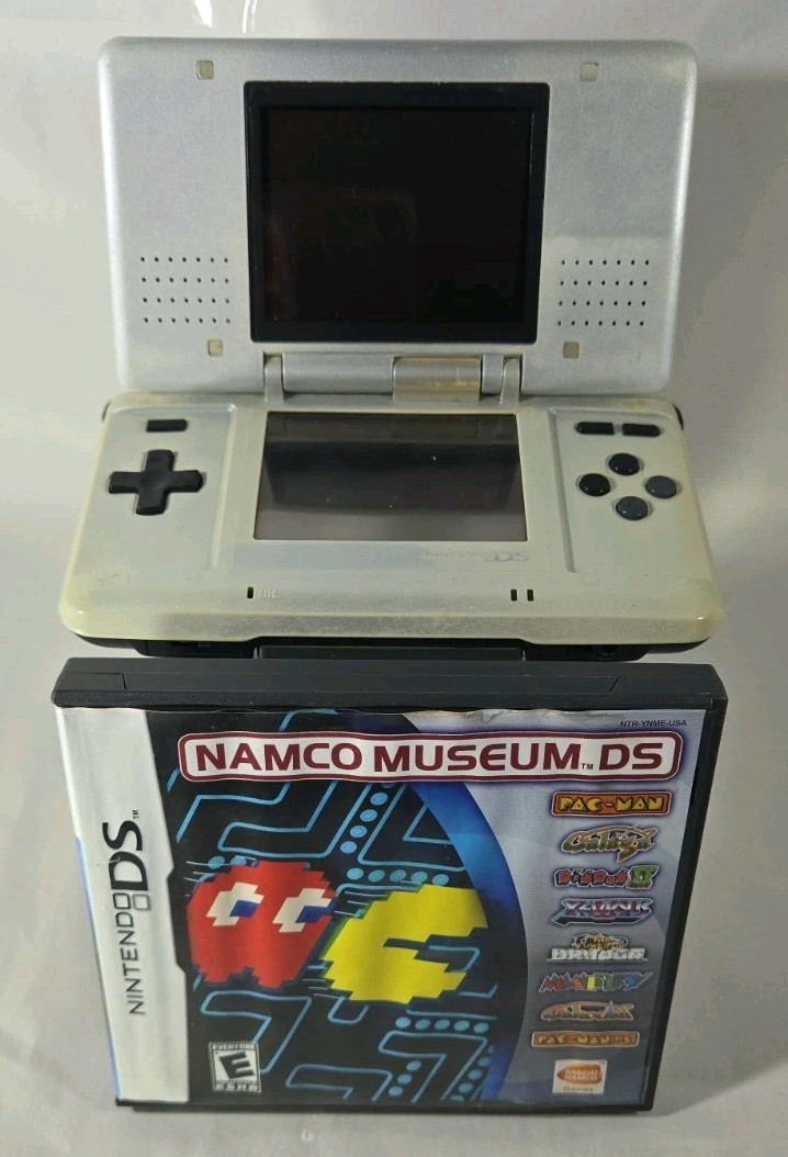 Nintendo DS Silver Handheld System – Fair Condition! – TESTED AND WORKING (6A)