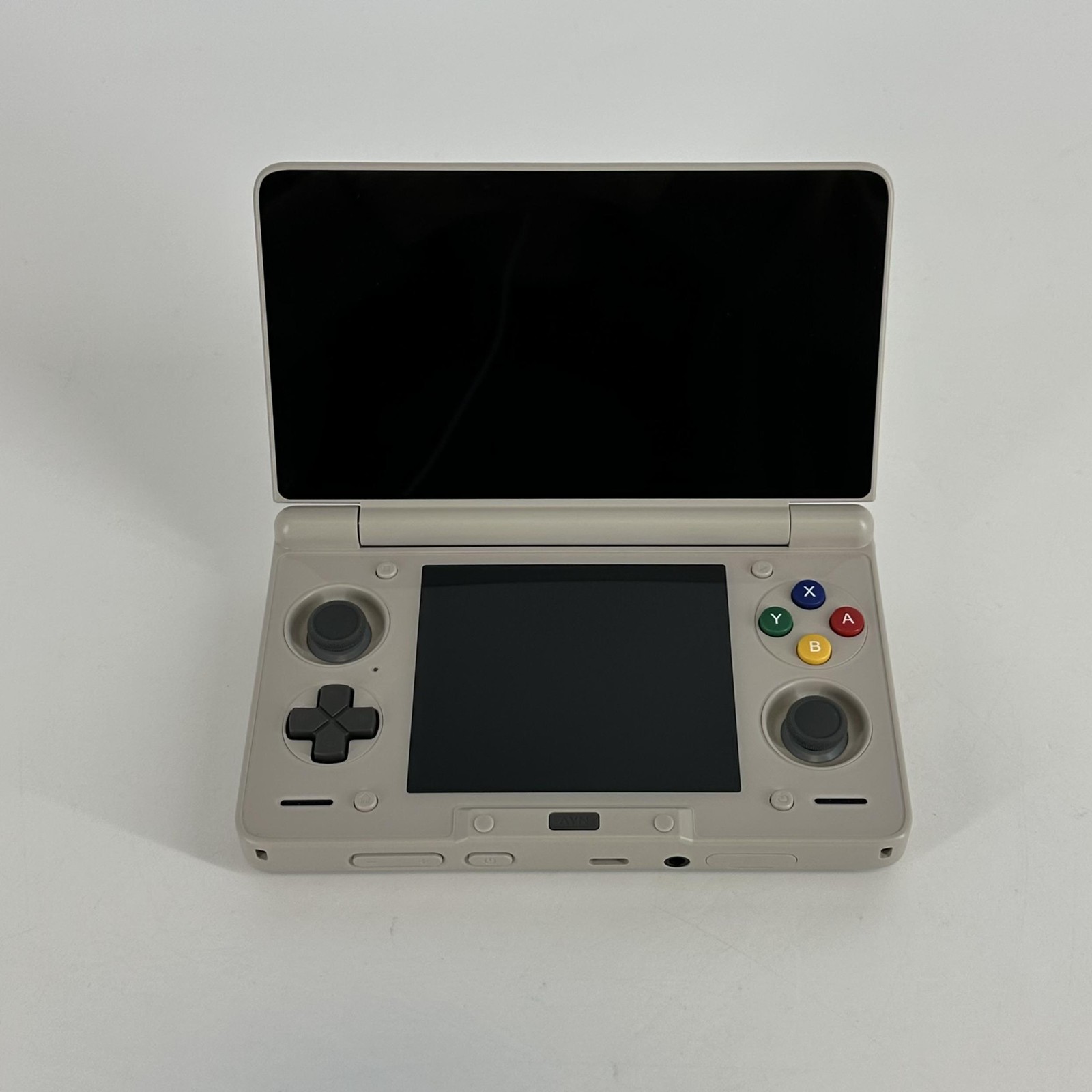 AYN Thor Handheld Console 256GB w/ Charger – Excellent Condition