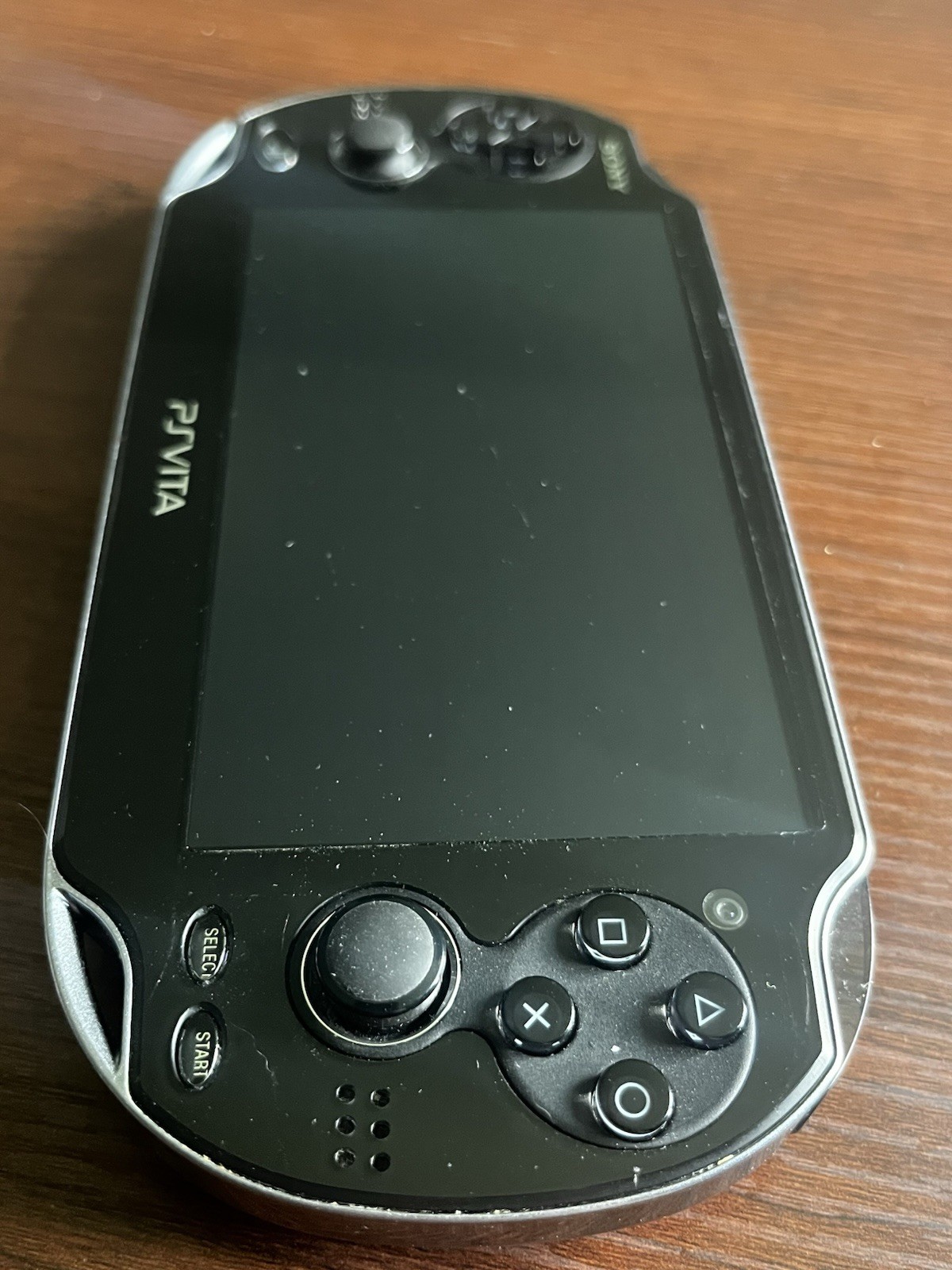 Sony Playstation PS Vita, 8 Game Bundle, 16GB Memory Card & Charger PCH-1001