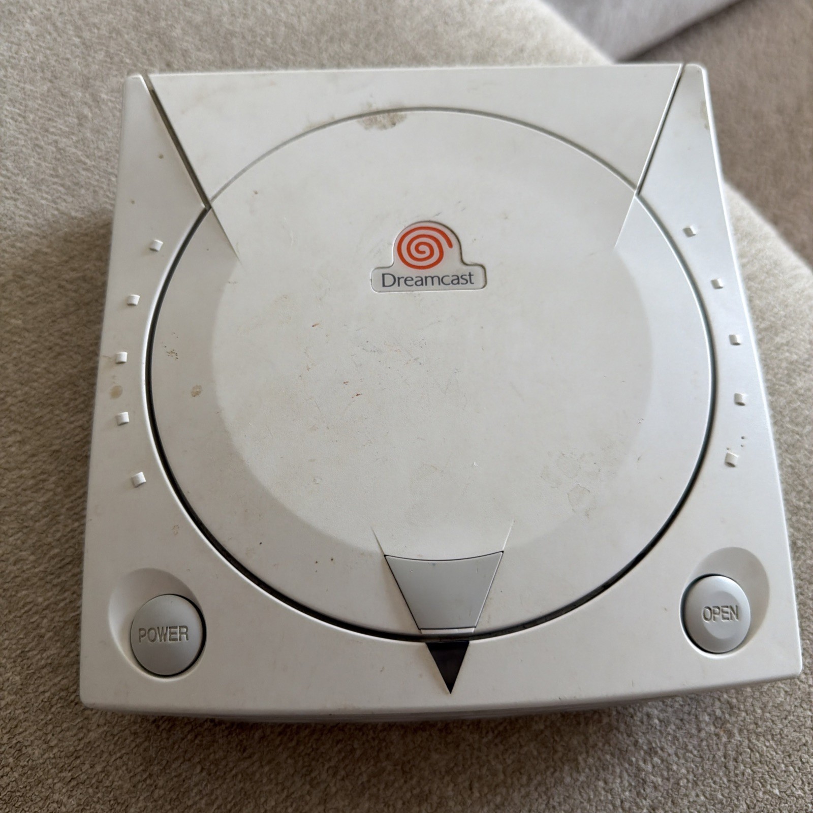 Sega Dreamcast HKT-3020 White Console Only – For parts Or Repair