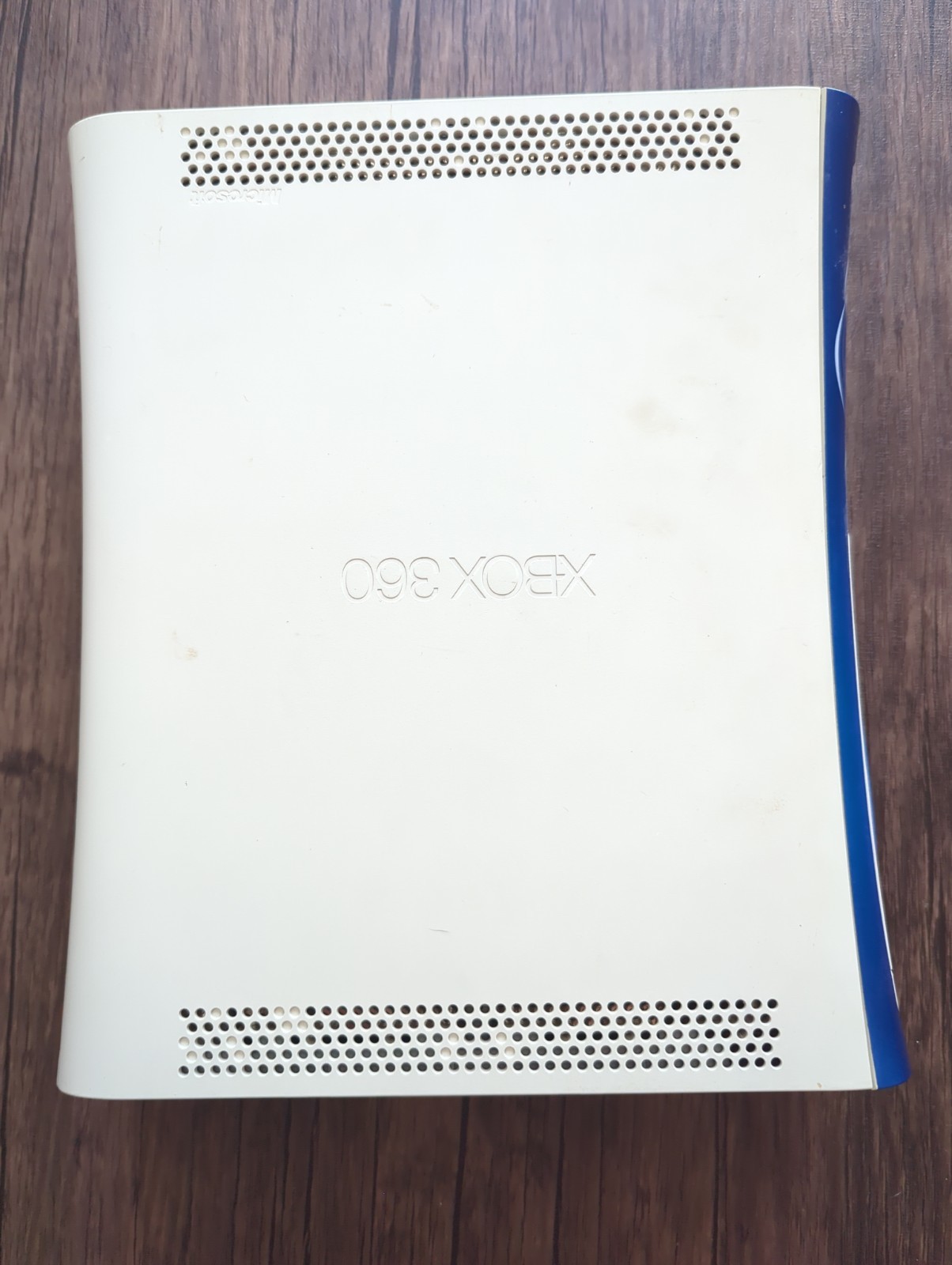 Original Microsoft XBox 360 System CONSOLE ONLY FAT For Parts Or Repair.