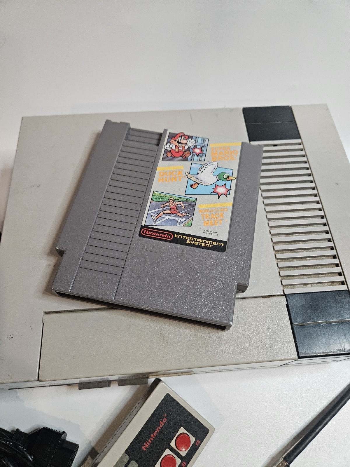 Nintendo NES Console Original Bundle 9 Games Mario/Duck Hunt/Track TESTED