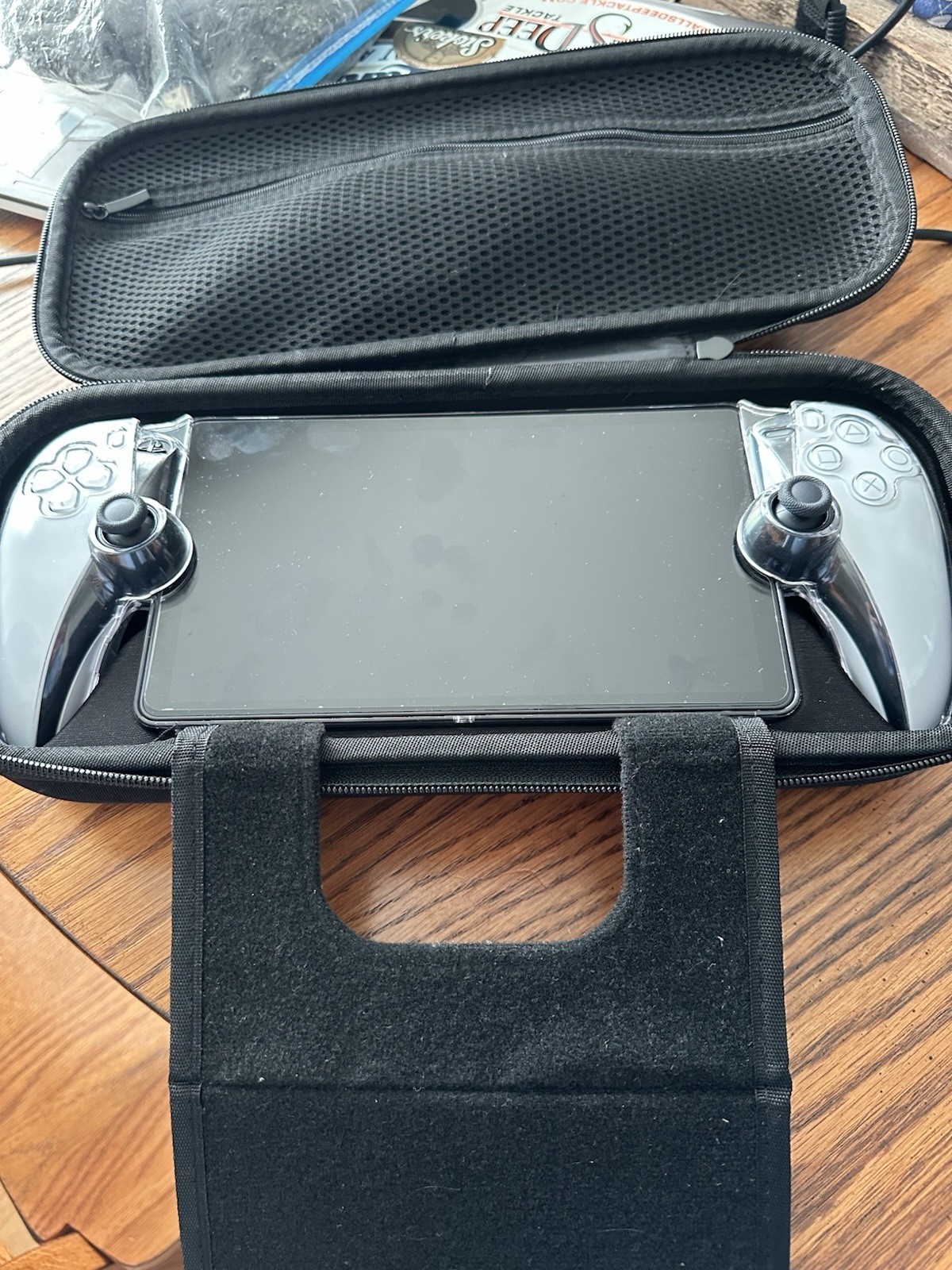 PlayStation Portal White + Hard Case + protective shell