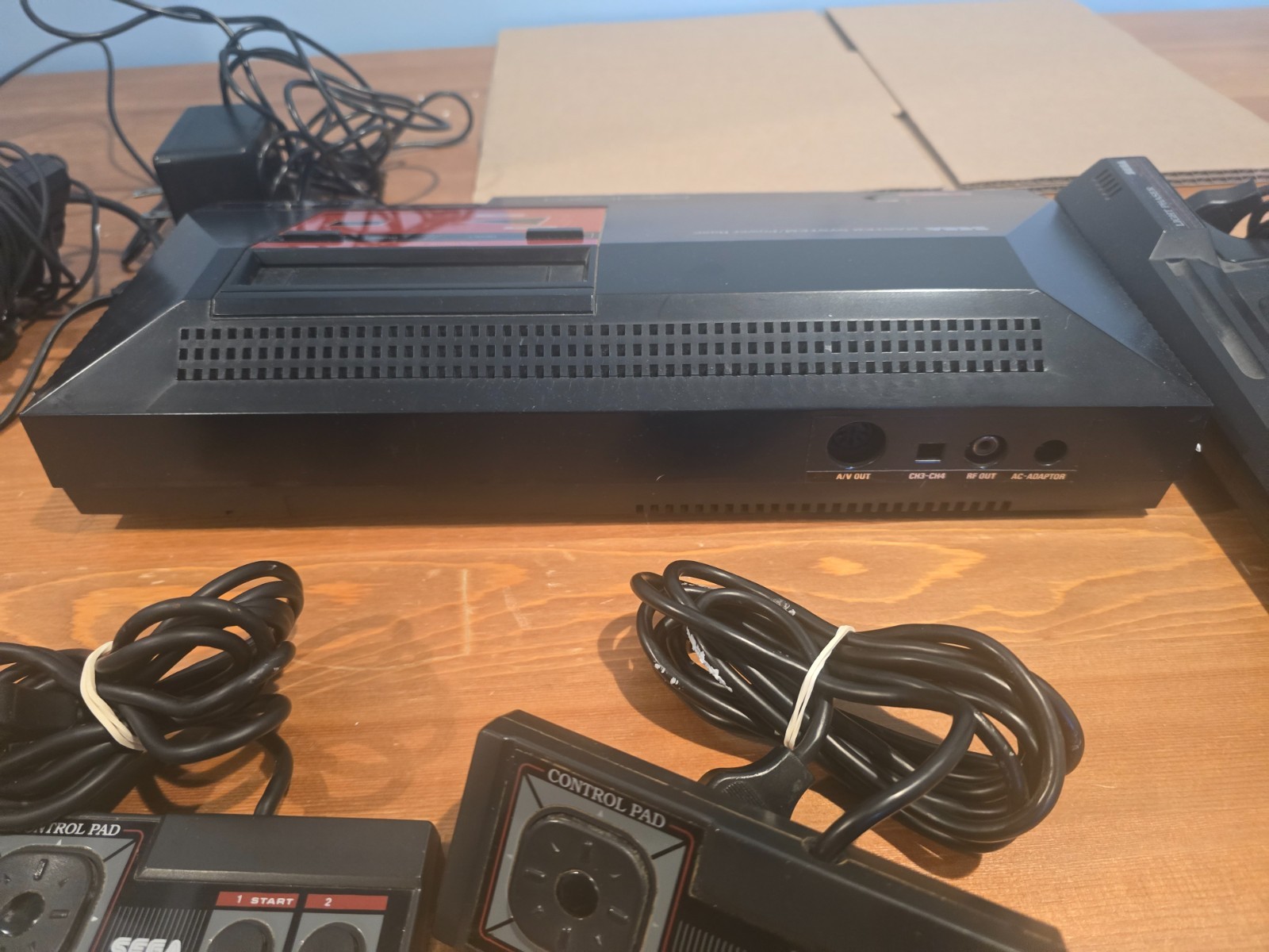SEGA Master System Video Game Console Boxed w 2 Games and Everdrive – Tested!