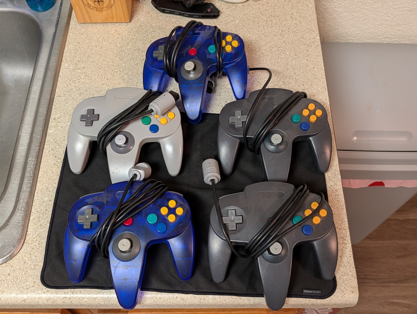 Nintendo 64 Gray Console w/ accessories. Tested and working. *READ DESCRIPTION*
