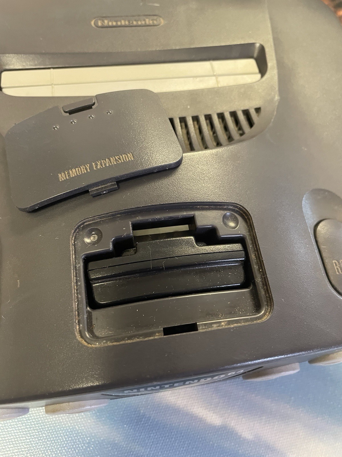 N64 Nintendo 64 Console With 2 Games. 007 The World is Not Enough Tetrisphere