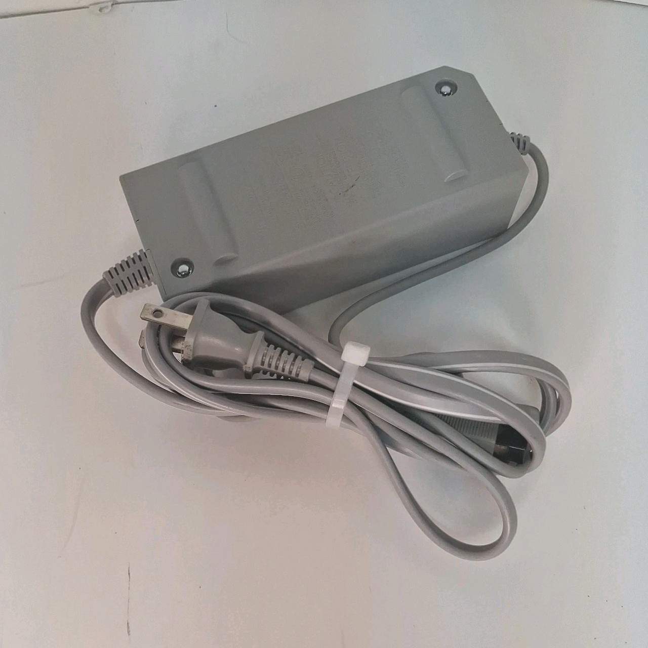 Nintendo Wii RVL-001 (USA) White Console, 2 Games And More….