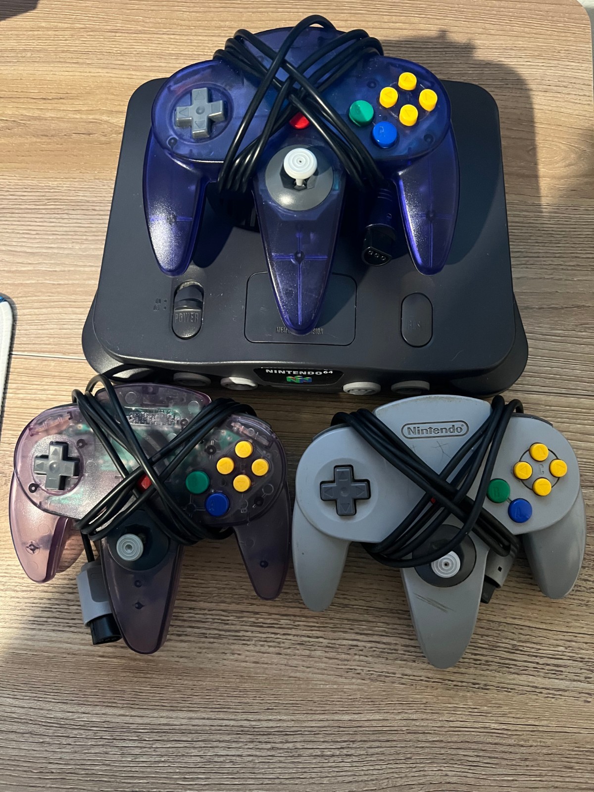Nintendo 64 Console Bundle – Super Smash Bros. x2, Mario Kart 64, Super Mario 64