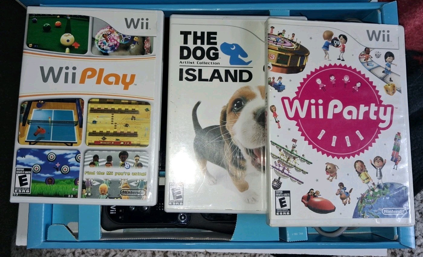 Nintendo Wii Black Console RVL-001 Wii In Box W Wii Play Party And Dog Island