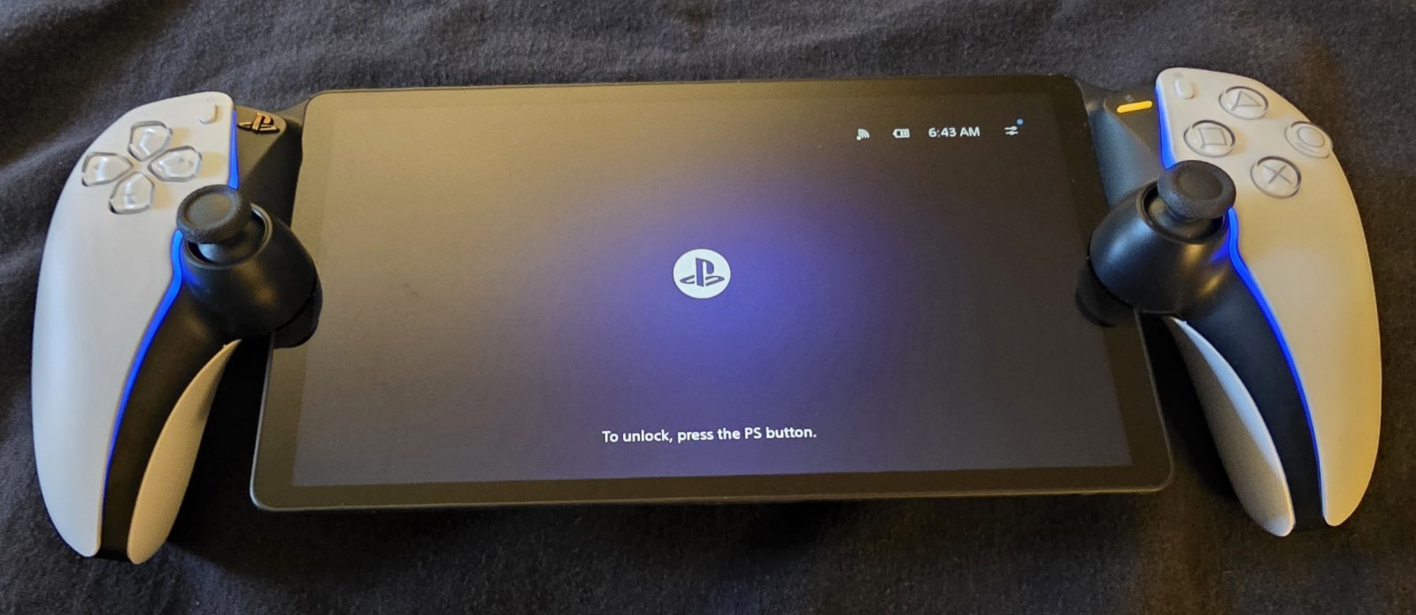 Sony PlayStation Portal Remote Player PS5 + Skull & Co Case CFI-Y1001