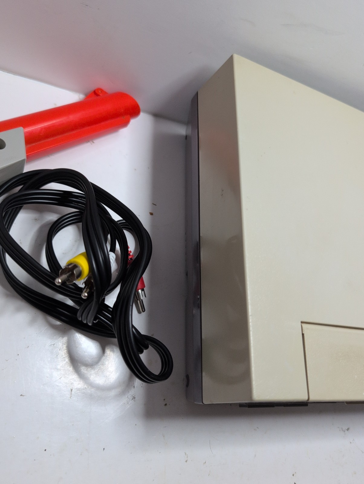 Nintendo NES Console Bundle Two Controllers All Cables Tested Cleaned