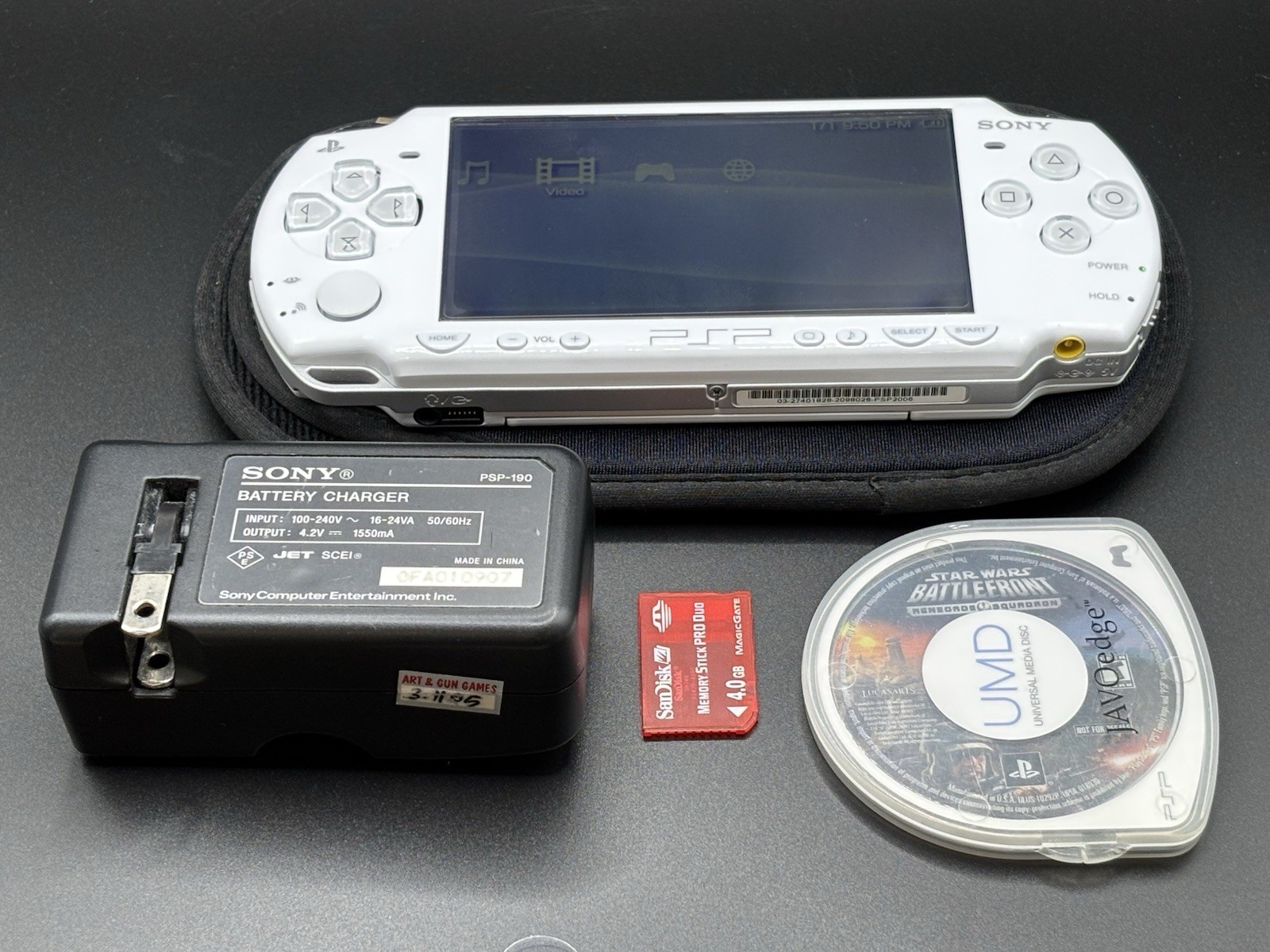 Rare Sony PSP-2006 Star Wars Darth Vader Handheld Console White W/Battery & Game