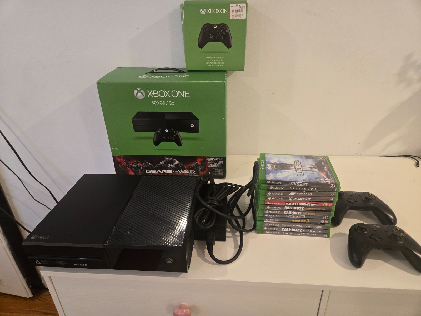 Microsoft Xbox One Gears Of War Edition 500GB Original Box Controller w/12 Games