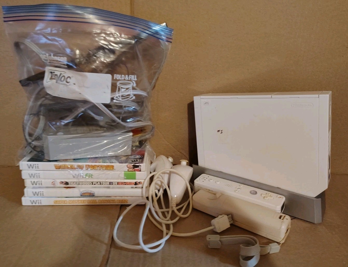 Nintendo RVL-001 Wii Console, 5 Games, 2 Controllers, 2 Nunchuck Tv Not Included