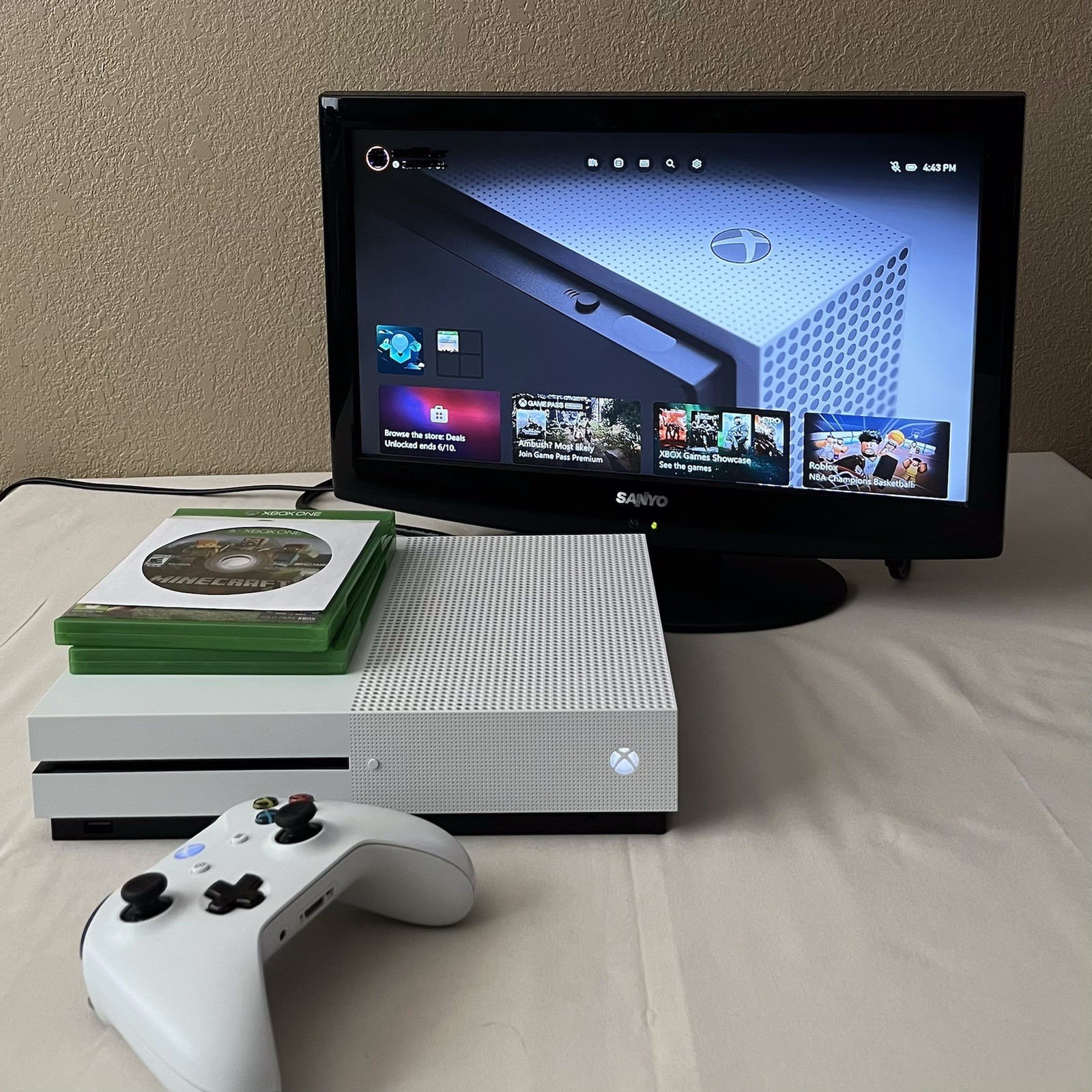 Microsoft Xbox One S Console Bundle 1TB White w/ Batt Pack Controller & 3 Games