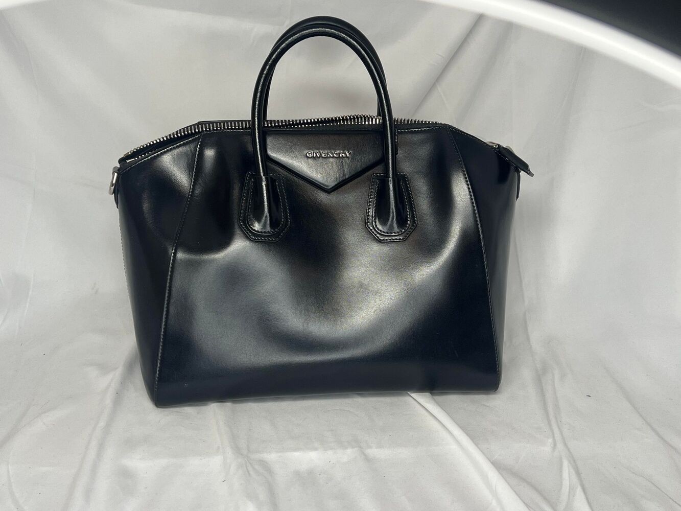 Givenchy Antigona Medium Bag Tote (321810)