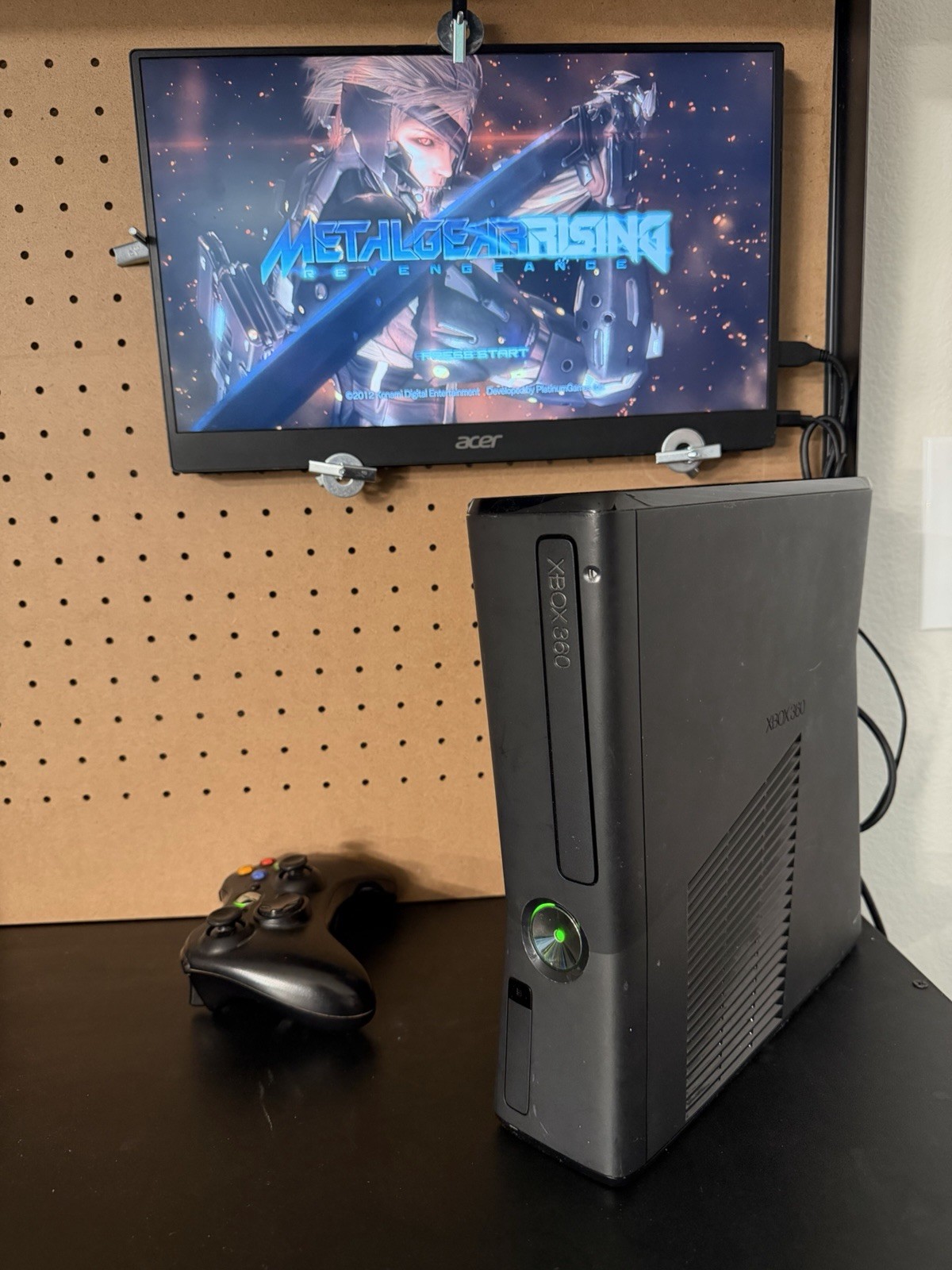 Xbox 360 Slim 250GB Console Black Bundle OEM Controller Cords Tested MX4