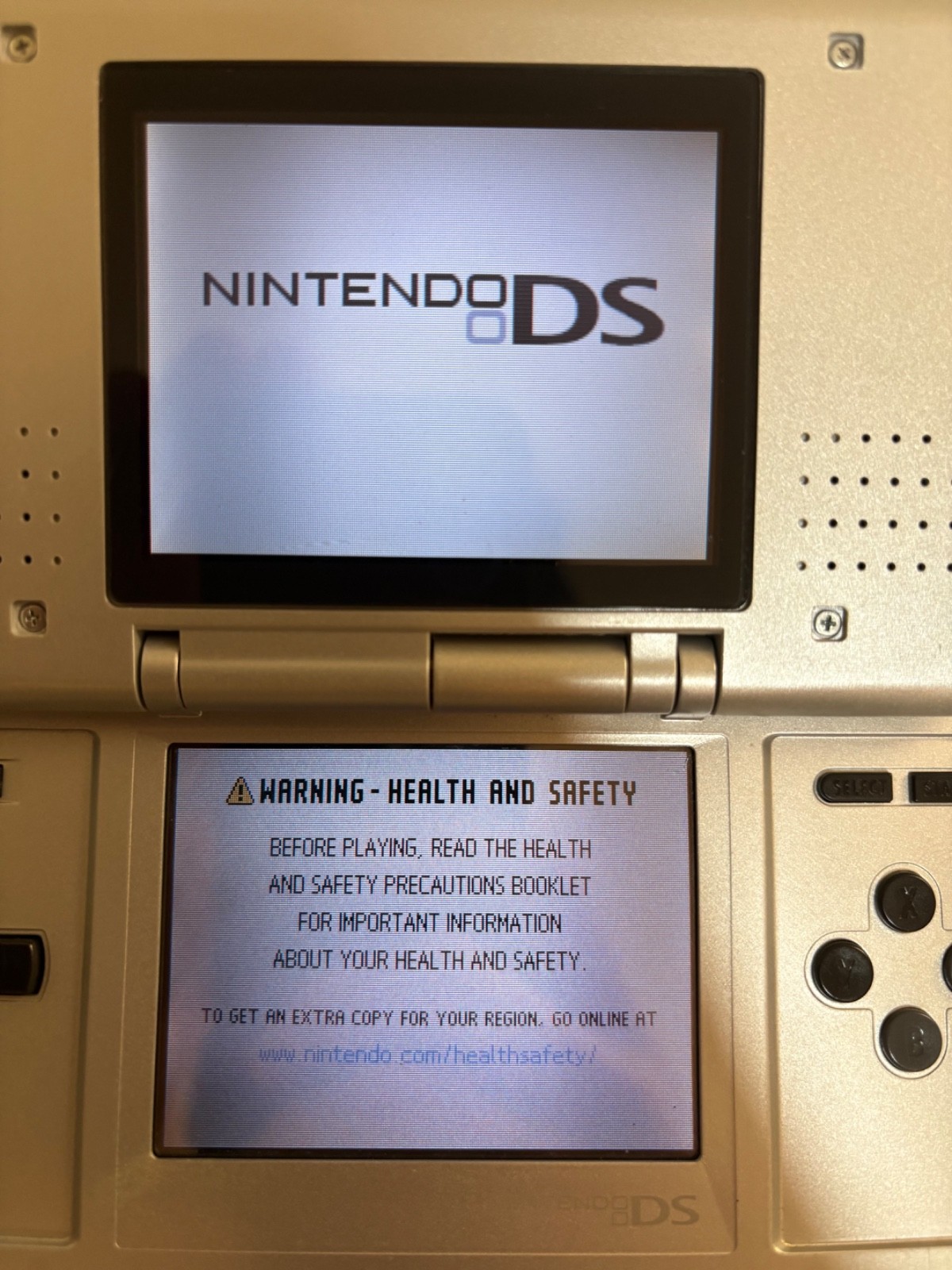 Nintendo DS Silver Handheld System – Great Condition! – TESTED AND WORKING (#1)