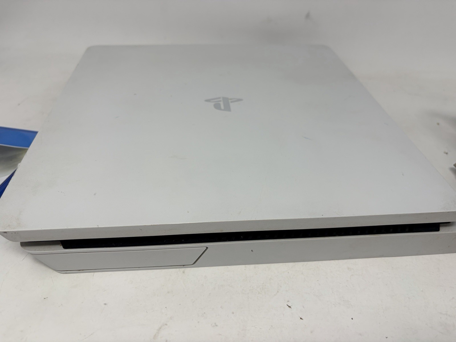 Sony PlayStation 4 Slim 500GB White Console Call of Duty Infinite Warfare Bundle