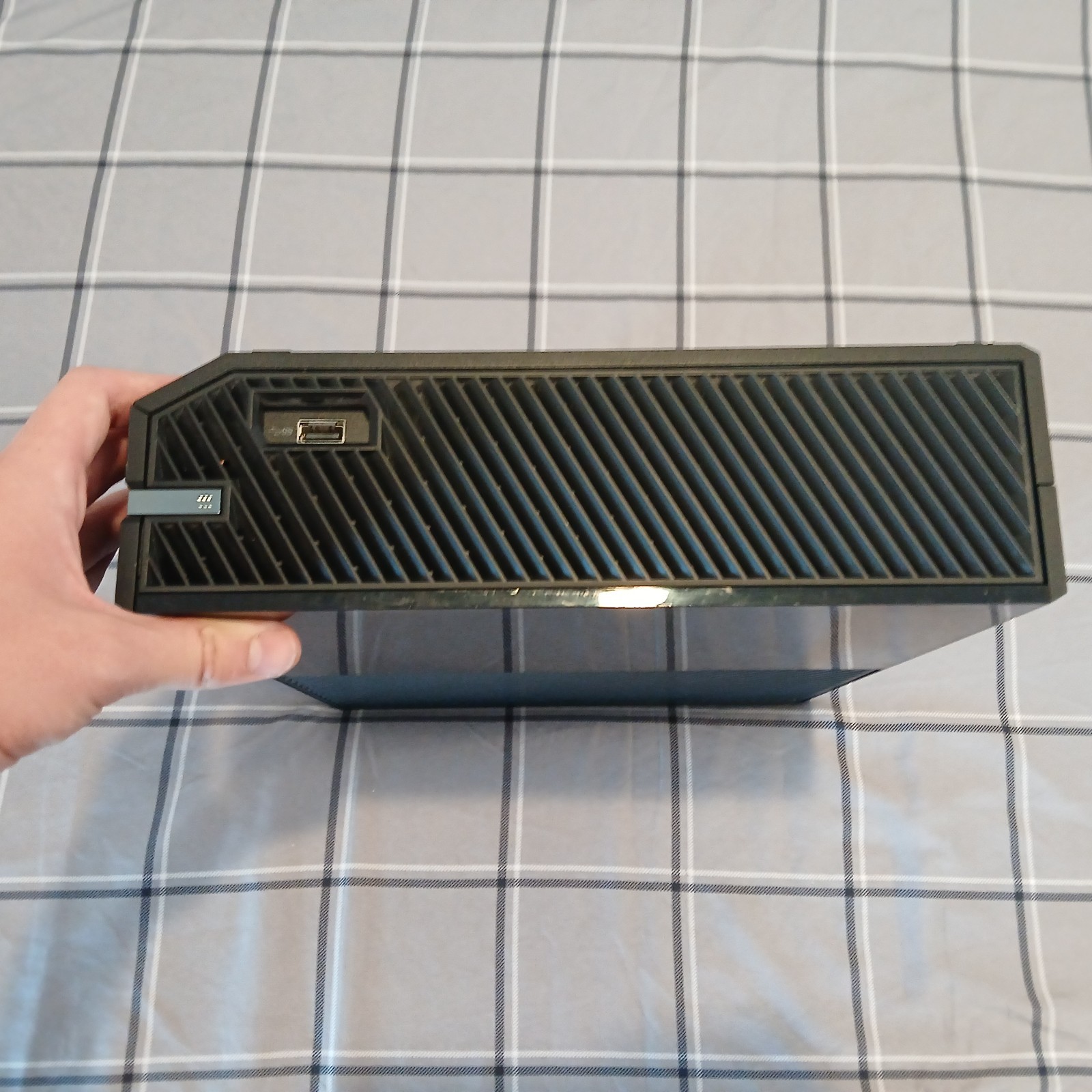 Microsoft Xbox One 500GB Console – Tested Working Clean w/ Madden 18