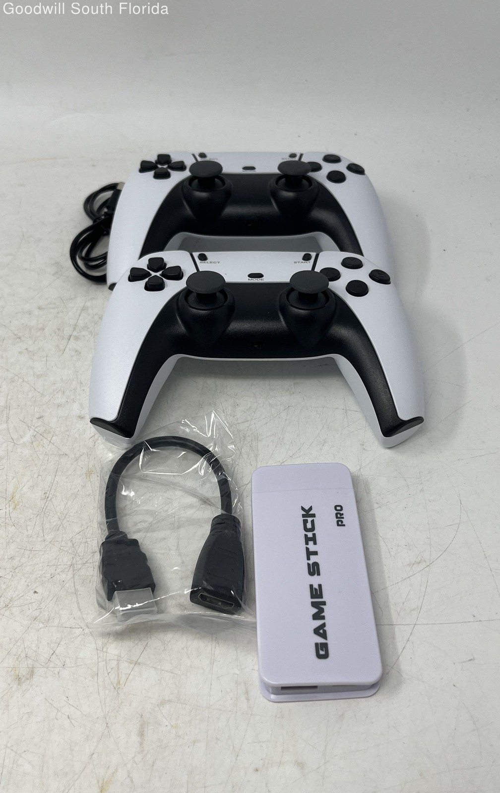 Black White M15 Plus 2.4G Wireless Game Stick Pro Controller 2 Pcs-Not Tested