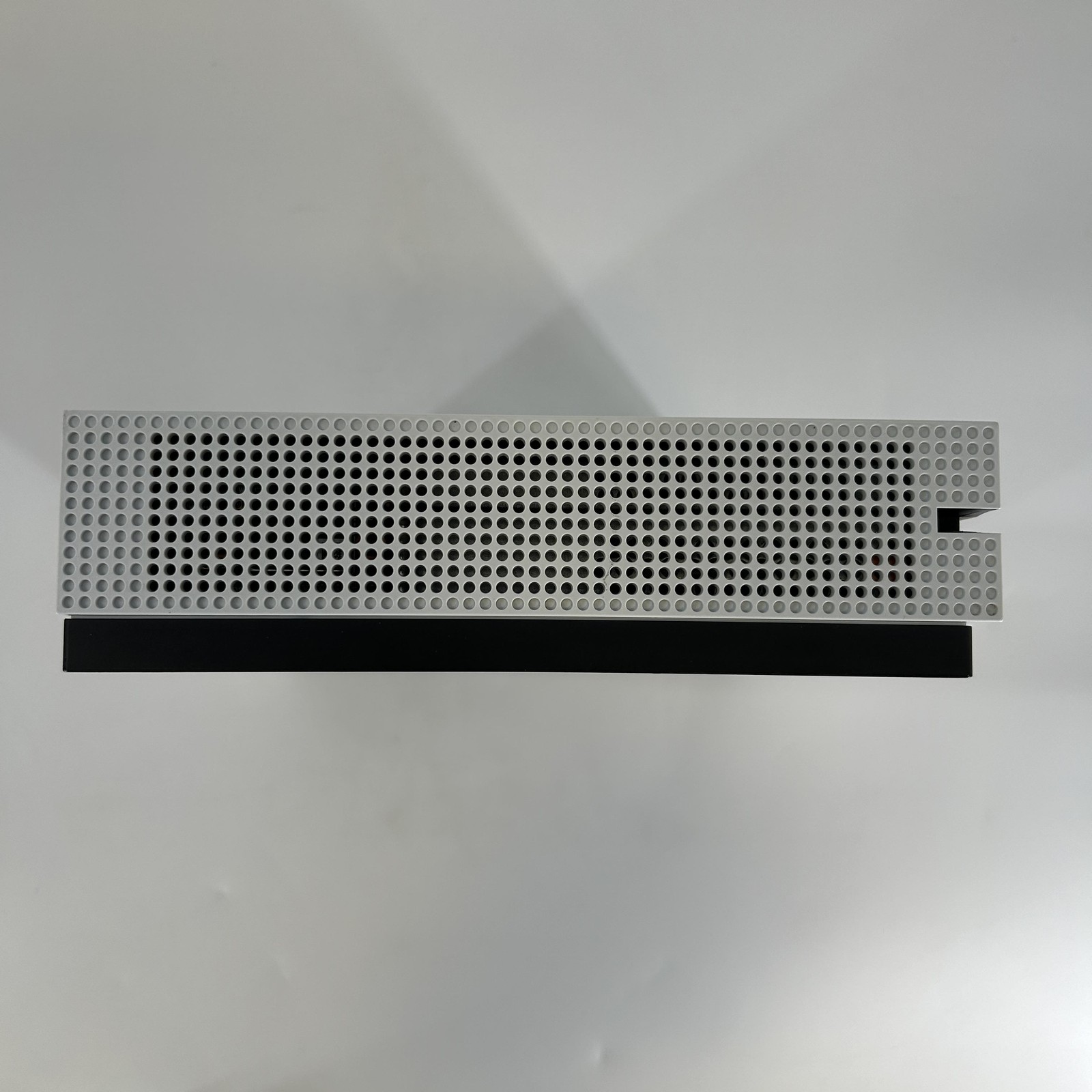 Microsoft Xbox One S Console White 1TB w/ Controller/HDMI/Power Cord- Excellent