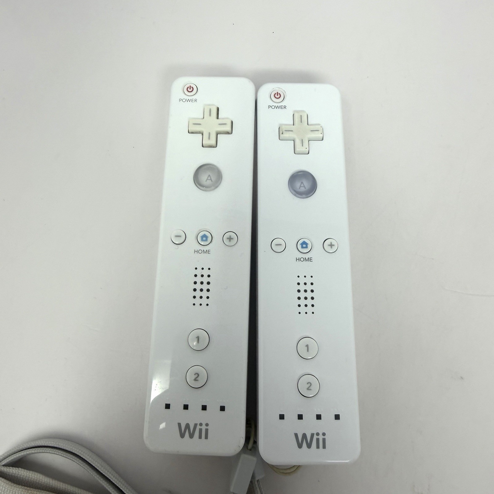 Nintendo Wii Console RVL-001 Game Cube Compatible + Controllers & Games Working