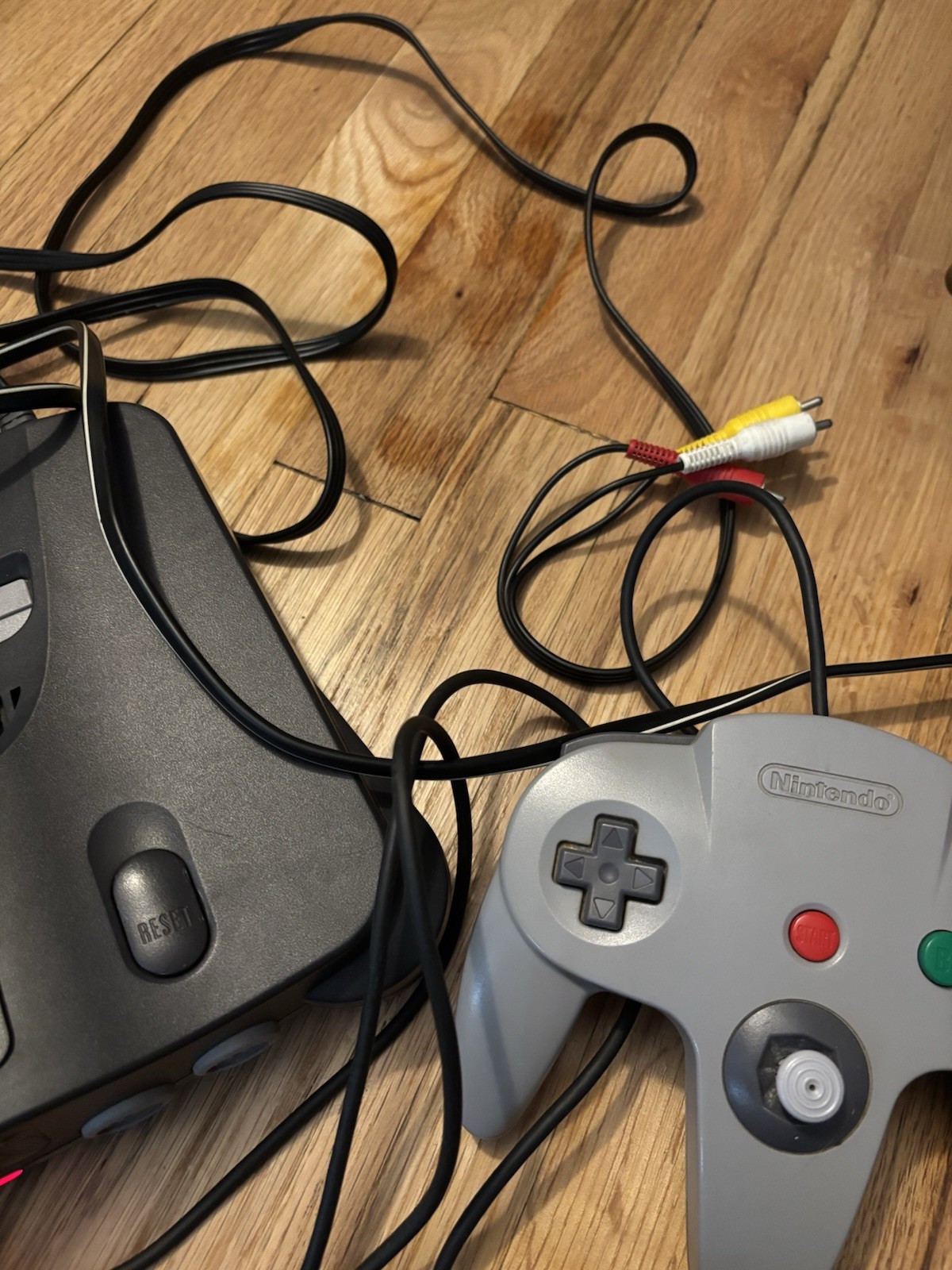 Nintendo 64 Console Bundle With 2 Controllers Gray Atomic Purple Jumper Pack