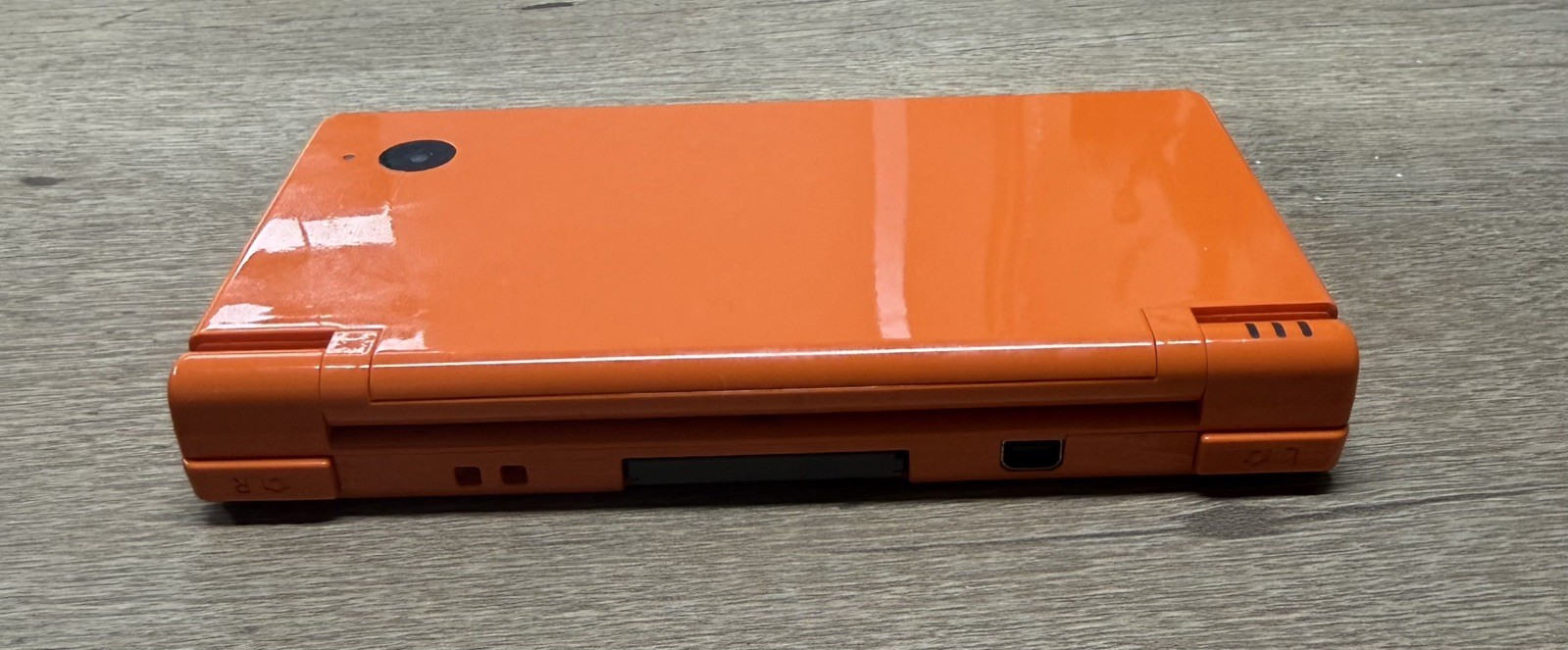 Nintendo DSi Orange Console Clean Tested Working Charger, Stylus, 4GB, Protector