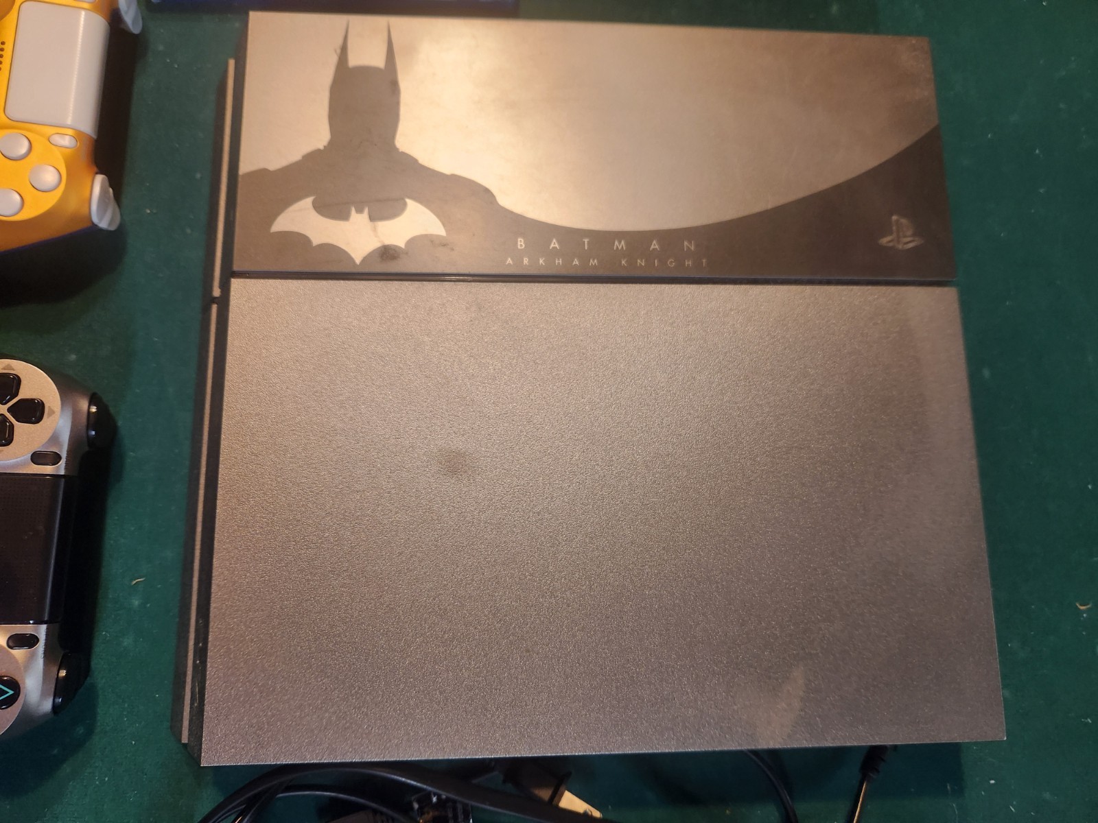 arkham knight ps4 console, video game, controller and accessories lot. tested wo